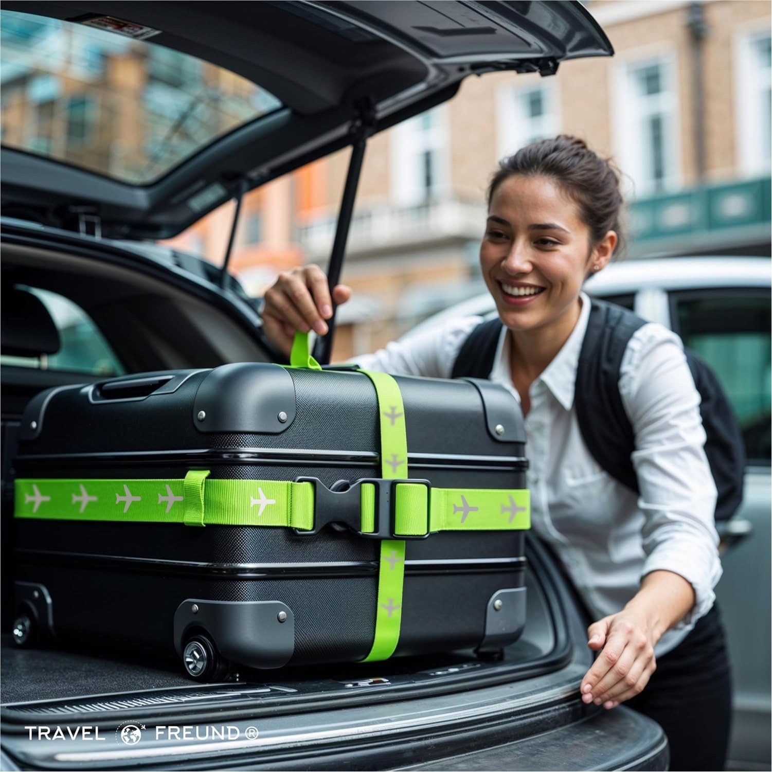 Travelfreund® Koffergurt 4er Kofferband & 4er Koffer Anhänger Set farbig - zum reisen, (Packung, 4-tlg., Kofferband Set), Mit Kofferanhänger