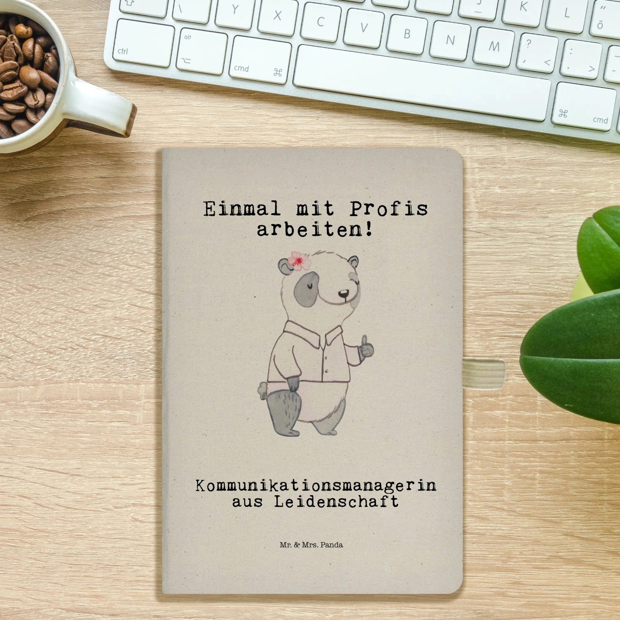 Thumbnail - Mr. & Mrs. Panda Notizbuch Kommunikationsmanagerin Leidenschaft - Transparent - Geschenk, commun Mr. & Mrs. Panda, Kreat...