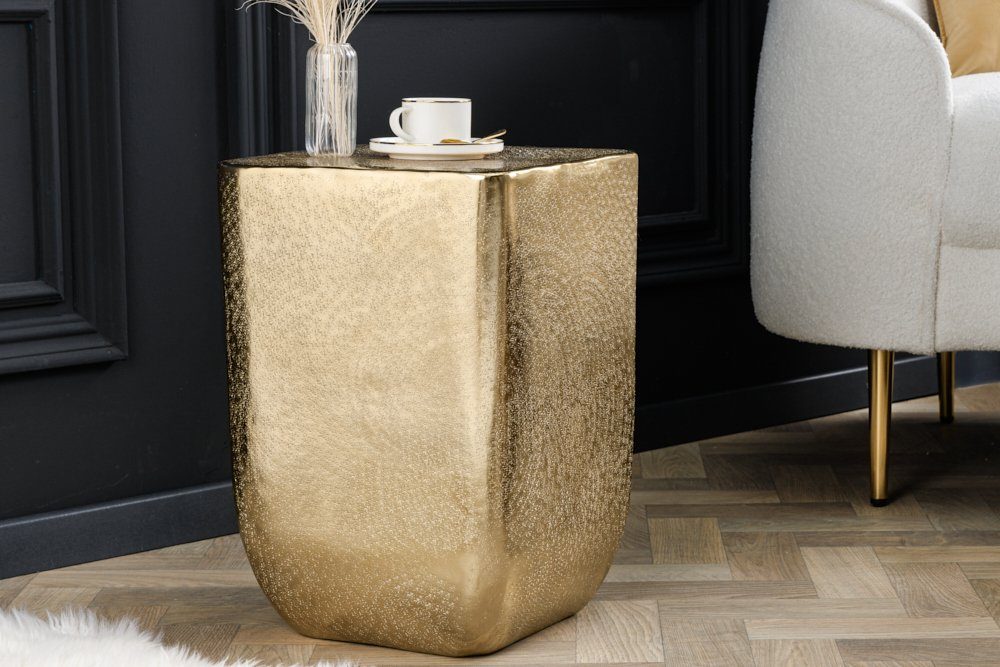 riess-ambiente Beistelltisch UNIT 45cm gold (Einzelartikel, 1-St), Wohnzimmer · Metall-Aluminium · eckig · Handmade · Hammerschlag Design