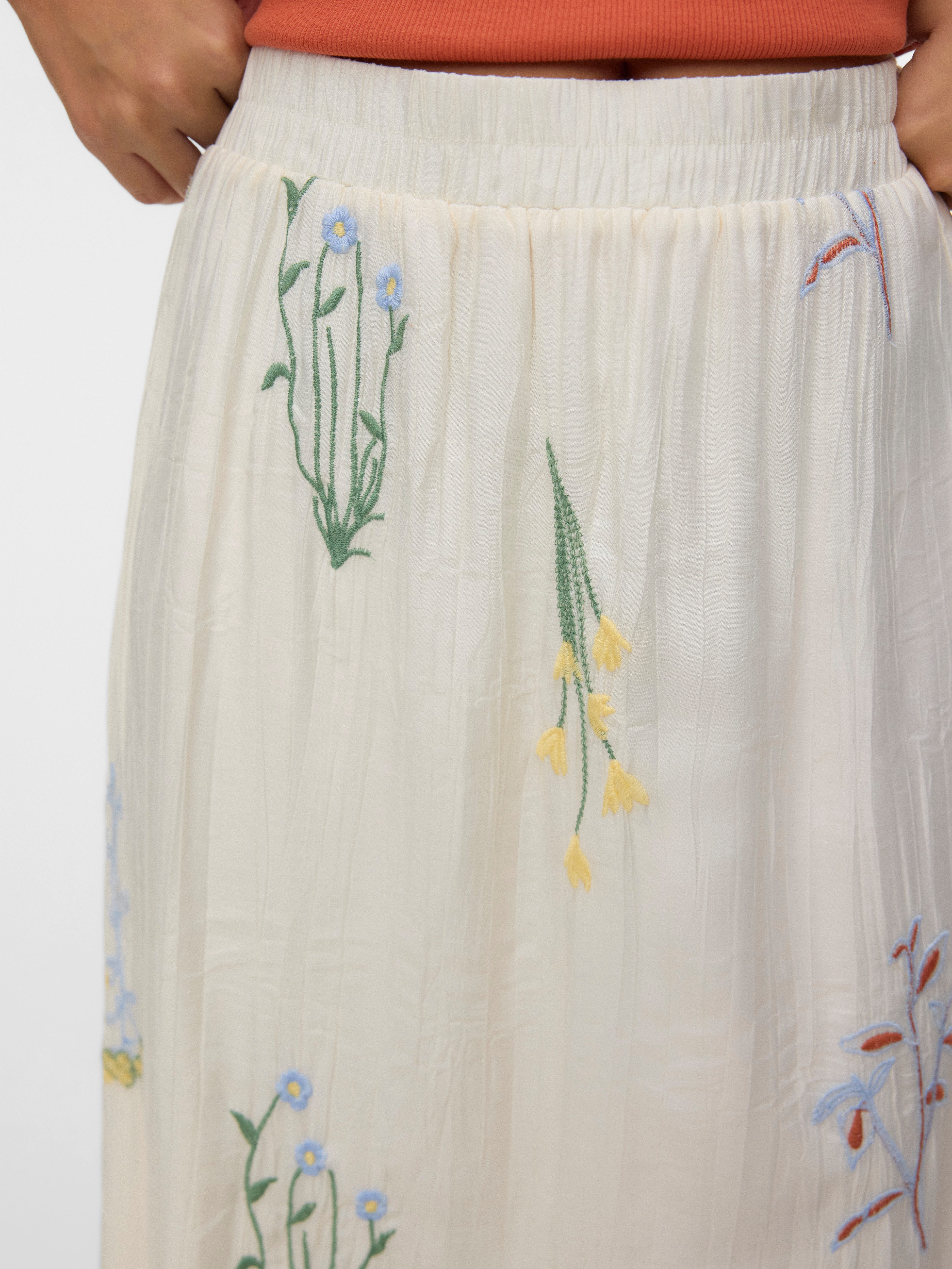 Vero Moda Sommerrock VMLINA HW 7/8 EMB SKIRT WVN Viskosemischung, normal geschnitten, mit Stickerei
