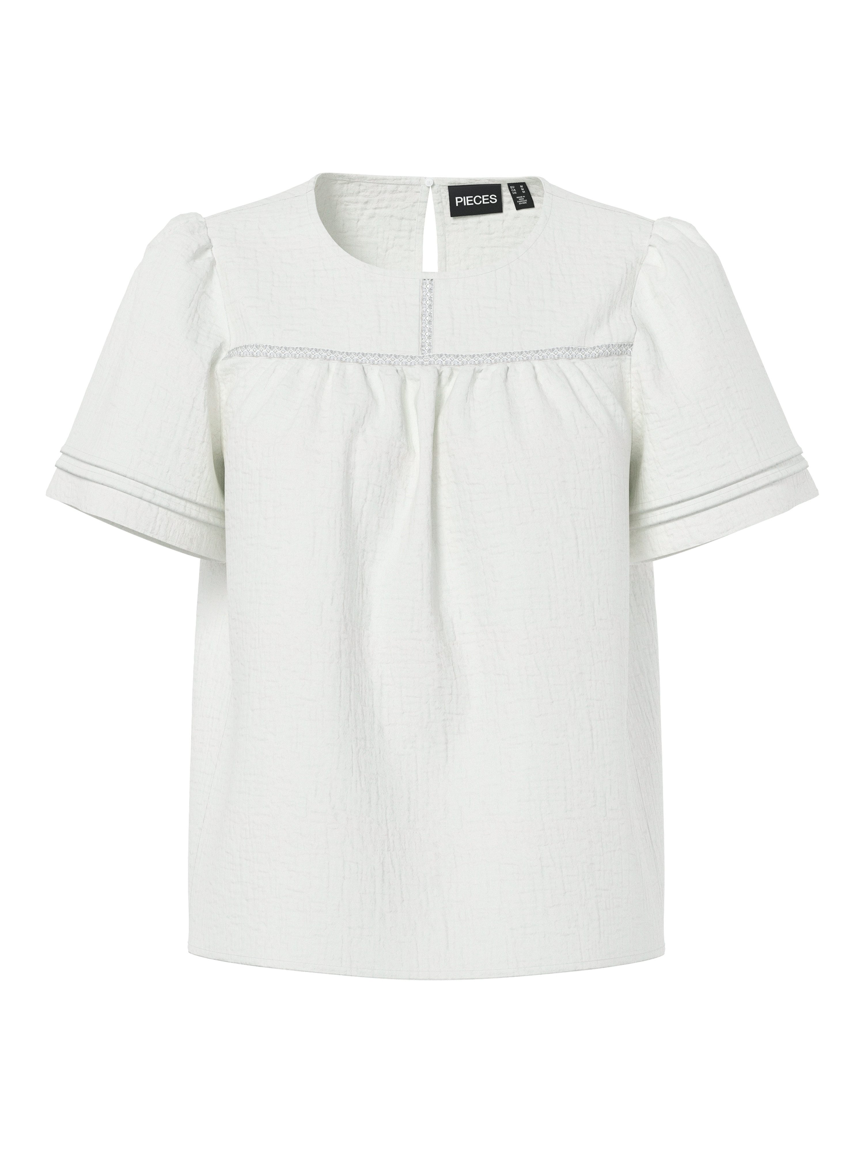 Pieces Blusenshirt PCSIKKA SS TOP WVN NOOS BC mit Puffärmeln