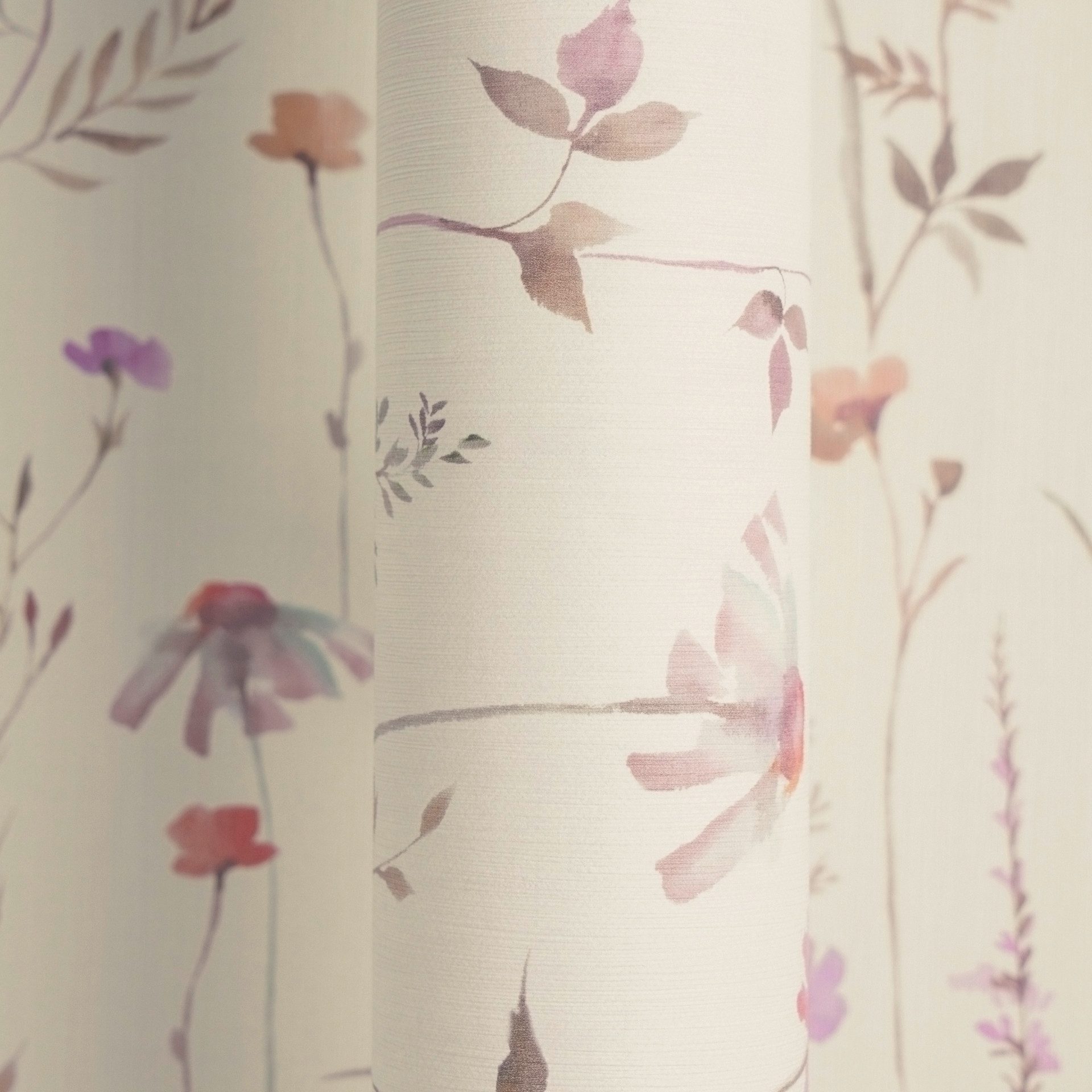A.S. Création Vliestapete Trend Spectrum Floral – Romantische Blütenranken Vliestapete, leicht strukturiert, floral, matt, geblümt, (1 St), Romantische Blüten- und Blätterranken in harmonischer Farbwelt