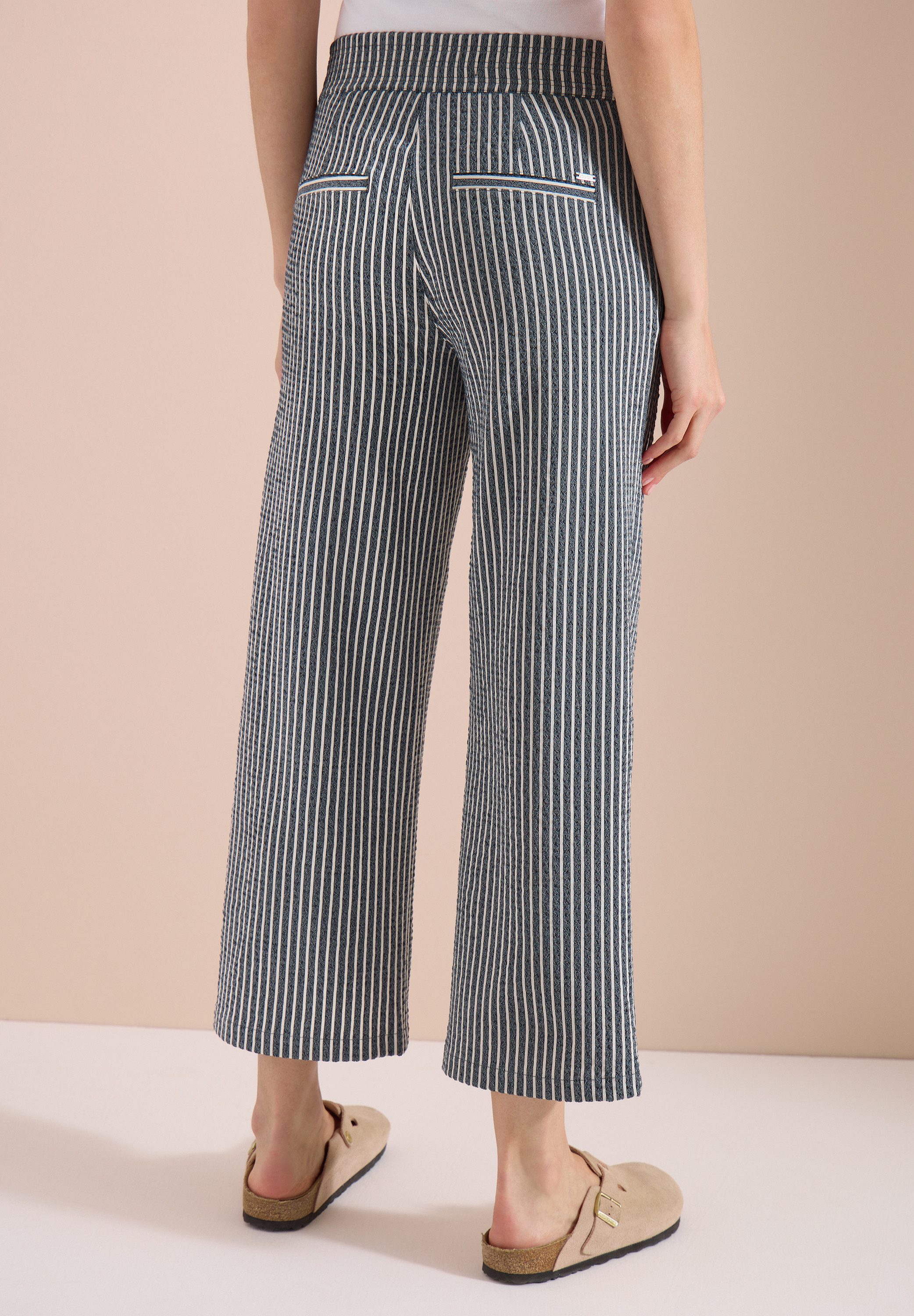 CECIL Stoffhose mit gestreiftem Seersucker-Look