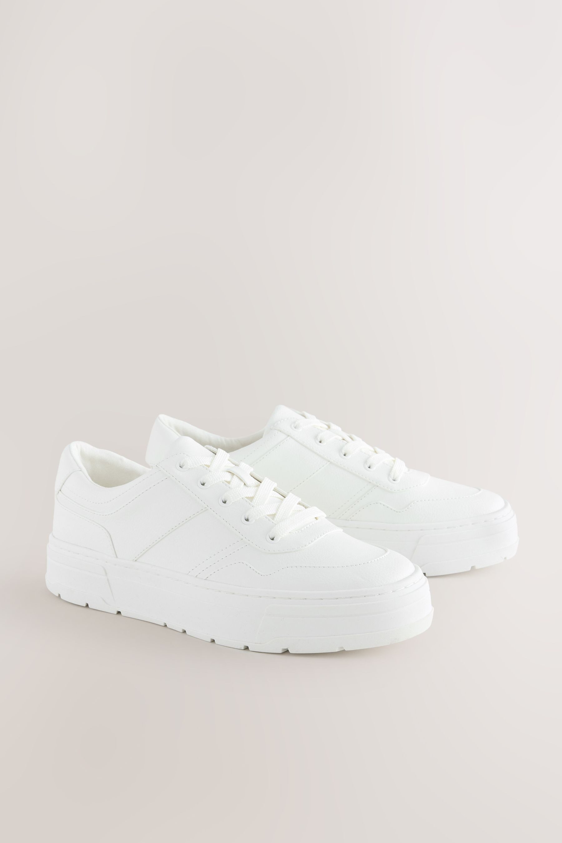 Next Signature Leder-Schnürsneaker mit Profilsohle Sneaker. € 61,00