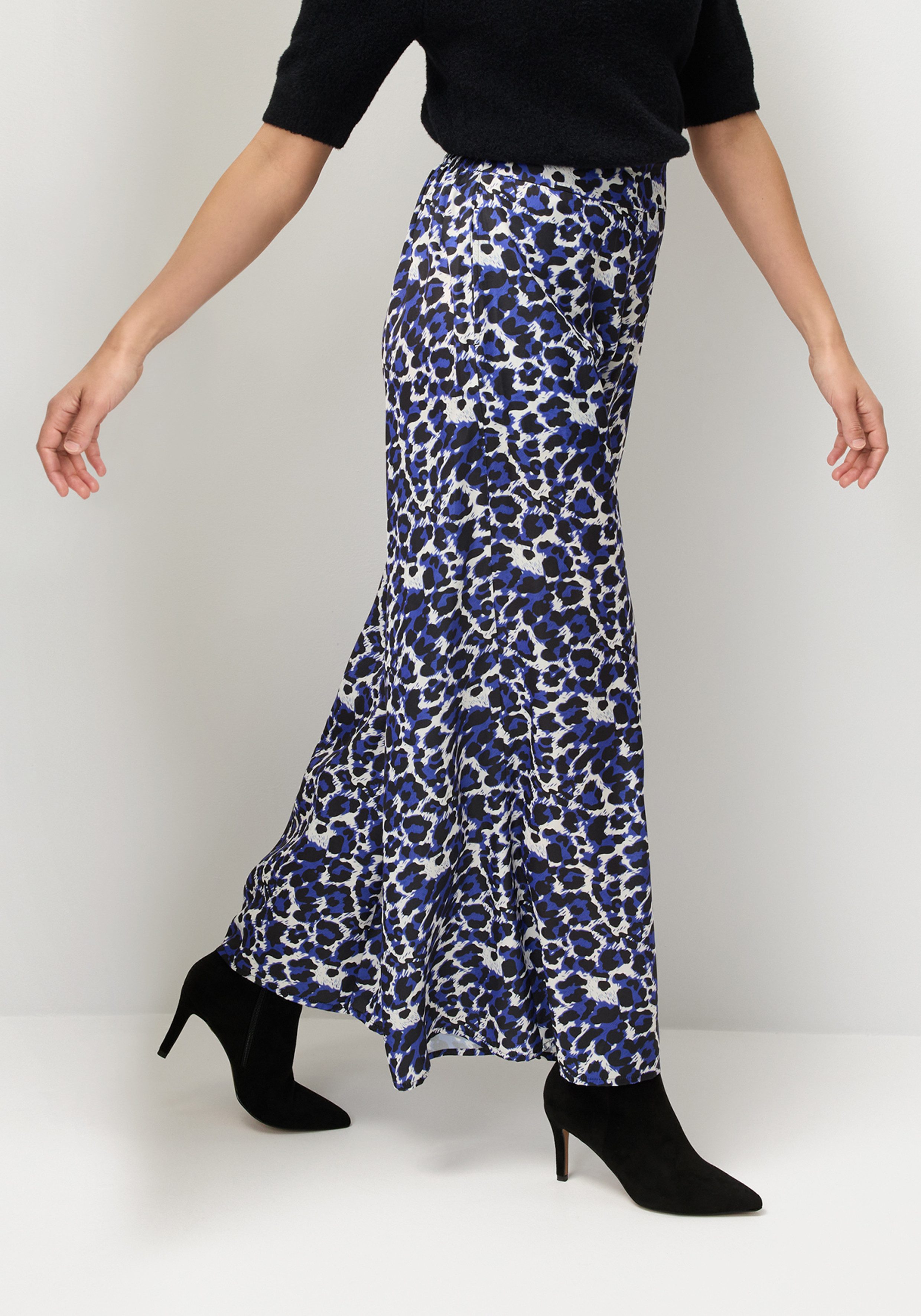 LASCANA Webhose aus leichter Satinqualität, weite Palazzohose, Stoffhose