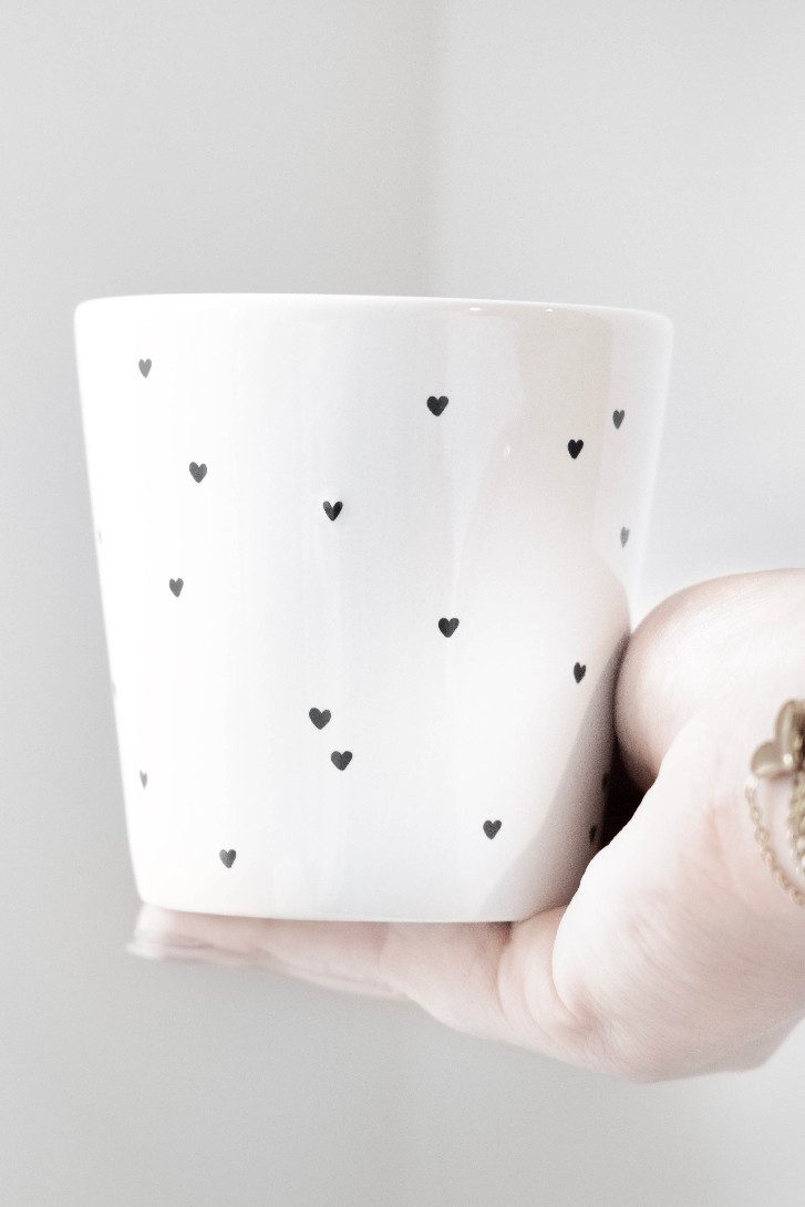 Bastion Collections Geschirr-Set Becher - HEARTS ALLOVER - weiß