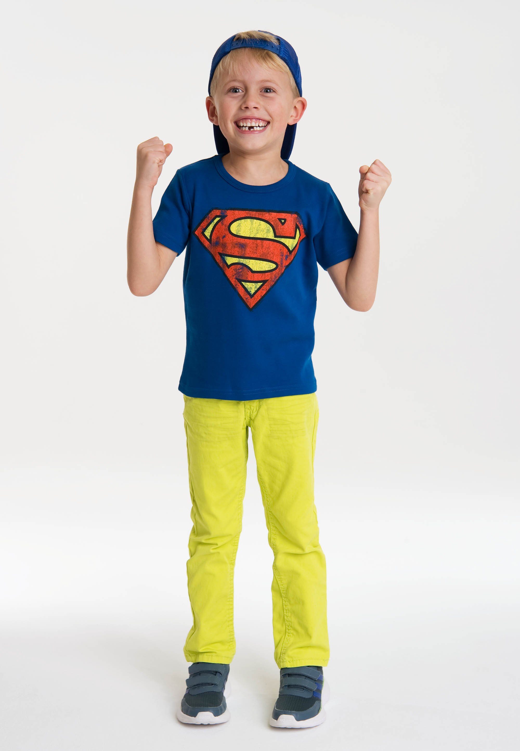 LOGOSHIRT T-Shirt Superman tollem mit Frontprint