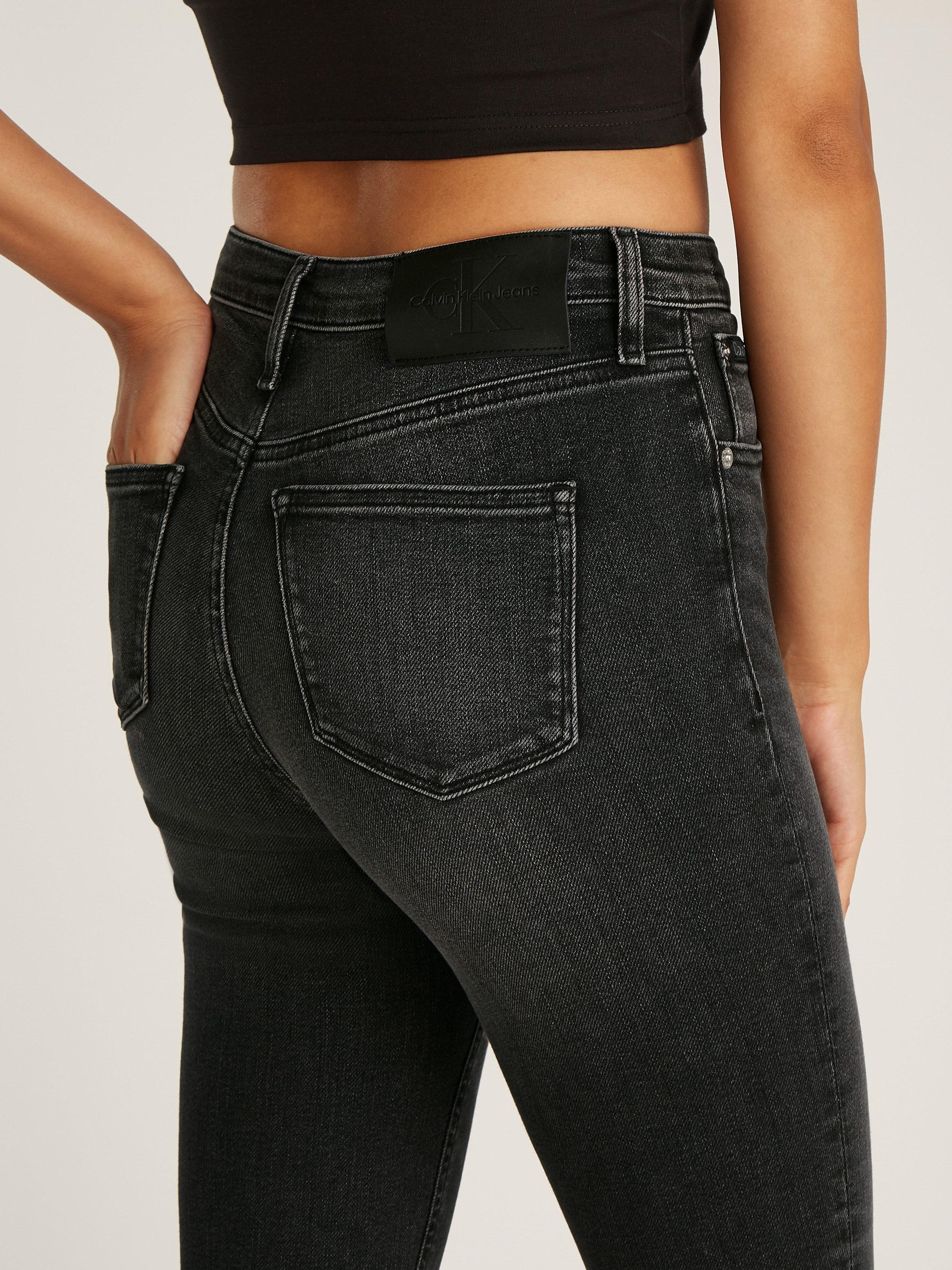 Calvin Klein Jeans Skinny-fit-Jeans "HIGH RISE SUPER SKINNY ANKLE", in dunk günstig online kaufen