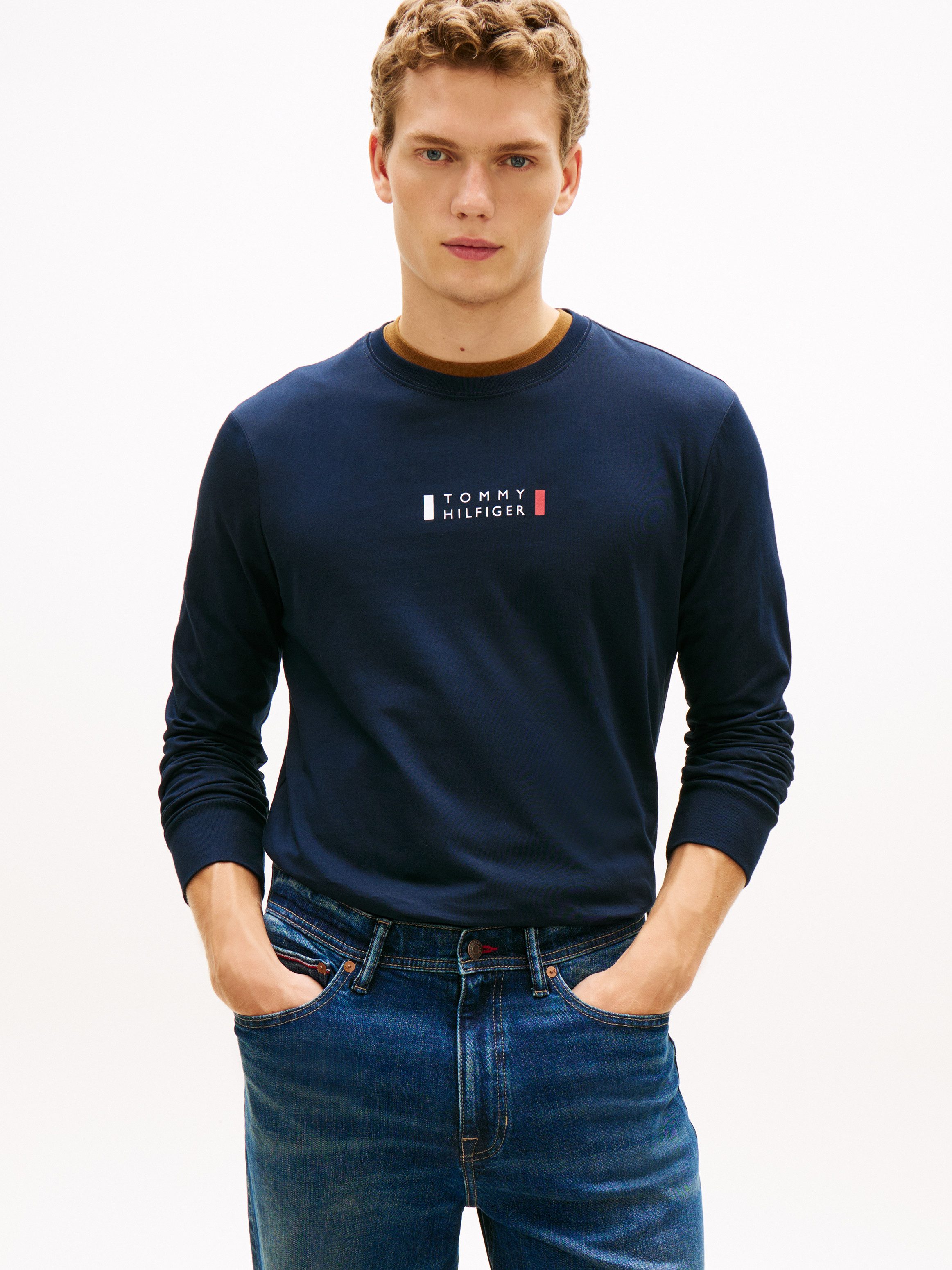 Tommy Hilfiger Longsleeve BRAND LOVE Jersey, Rundhals, mit Logo günstig online kaufen