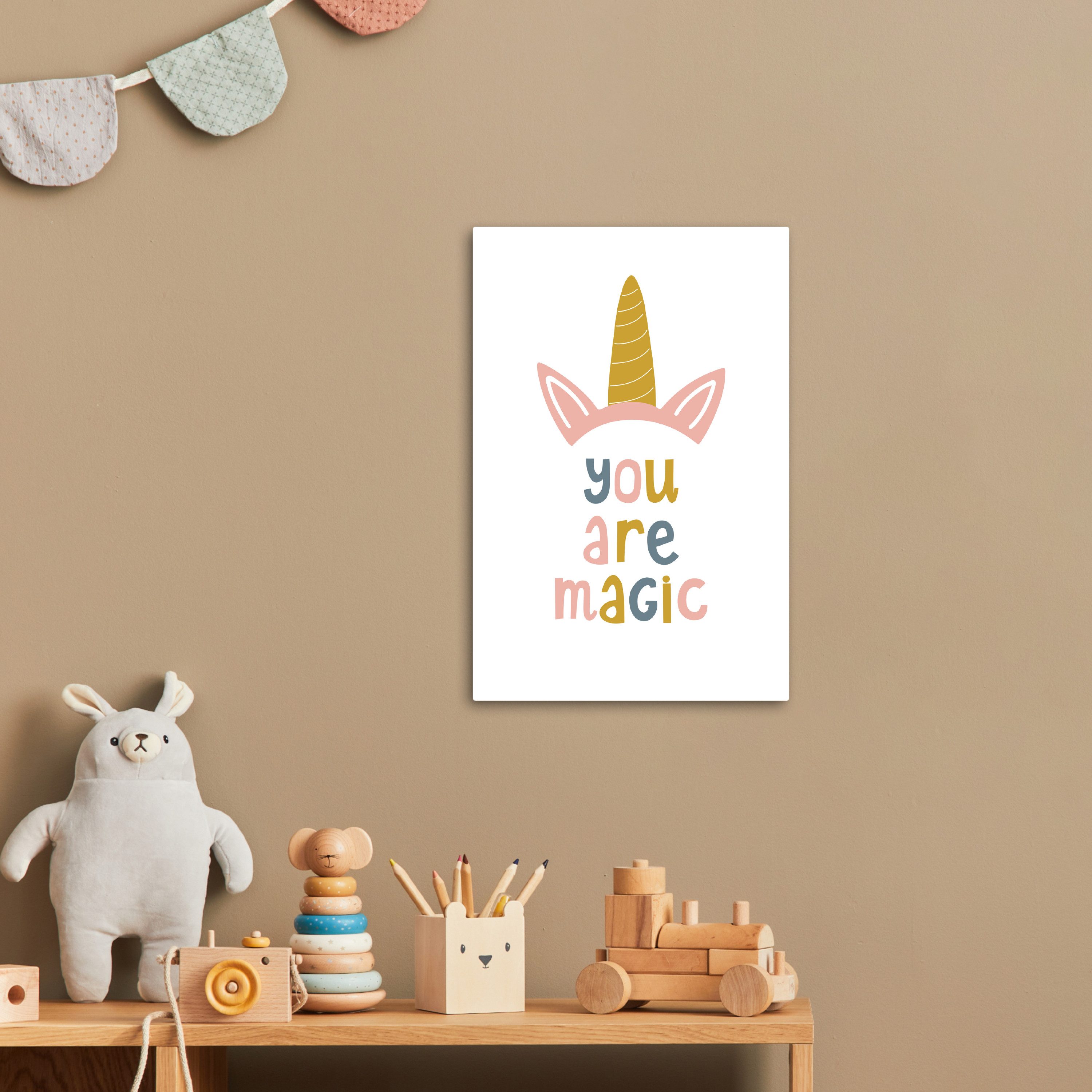 OneMillionCanvasses® Leinwandbild Kinder - Einhorn - Weiß - Zitat - Du bist magisch, Fotodruck (1 St), Kinderzimmer Deko, Mädchen und Jungen Bilder 20x30 cm