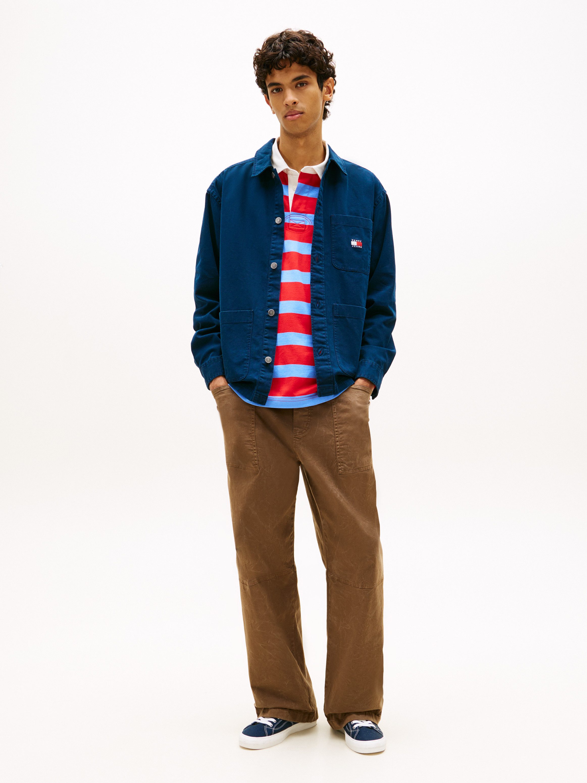 Tommy Jeans Hemdjacke TJM ESSENTIAL OVERSHIRT leicht überschnittene Schultern, halbgespreizter Kragen