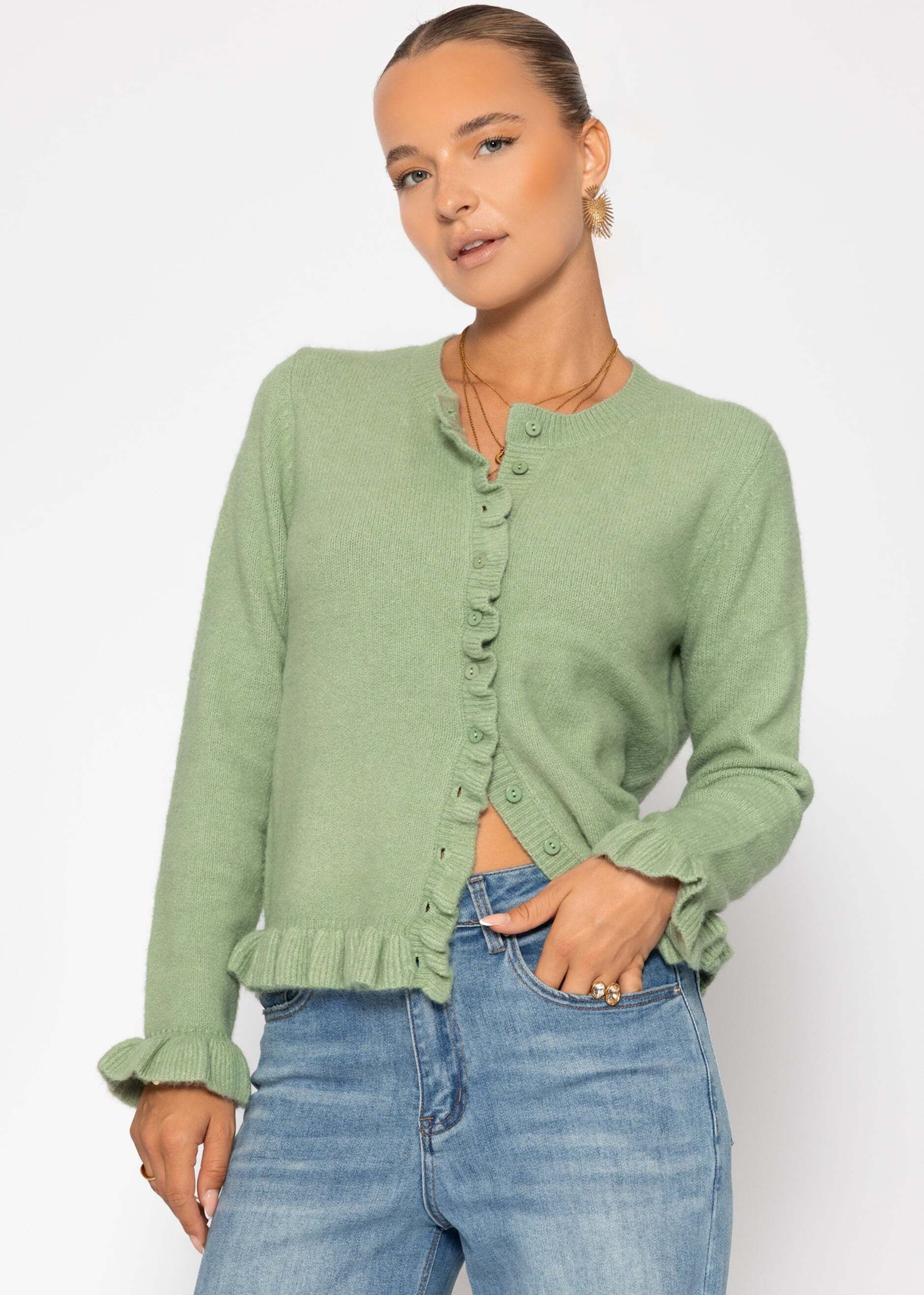 SASSYCLASSY Cardigan Elegante Strickjacke Damen mit Rüschendetails Femininer Cardigan mit Wollanteil Beige Hellgrün Schwarz
