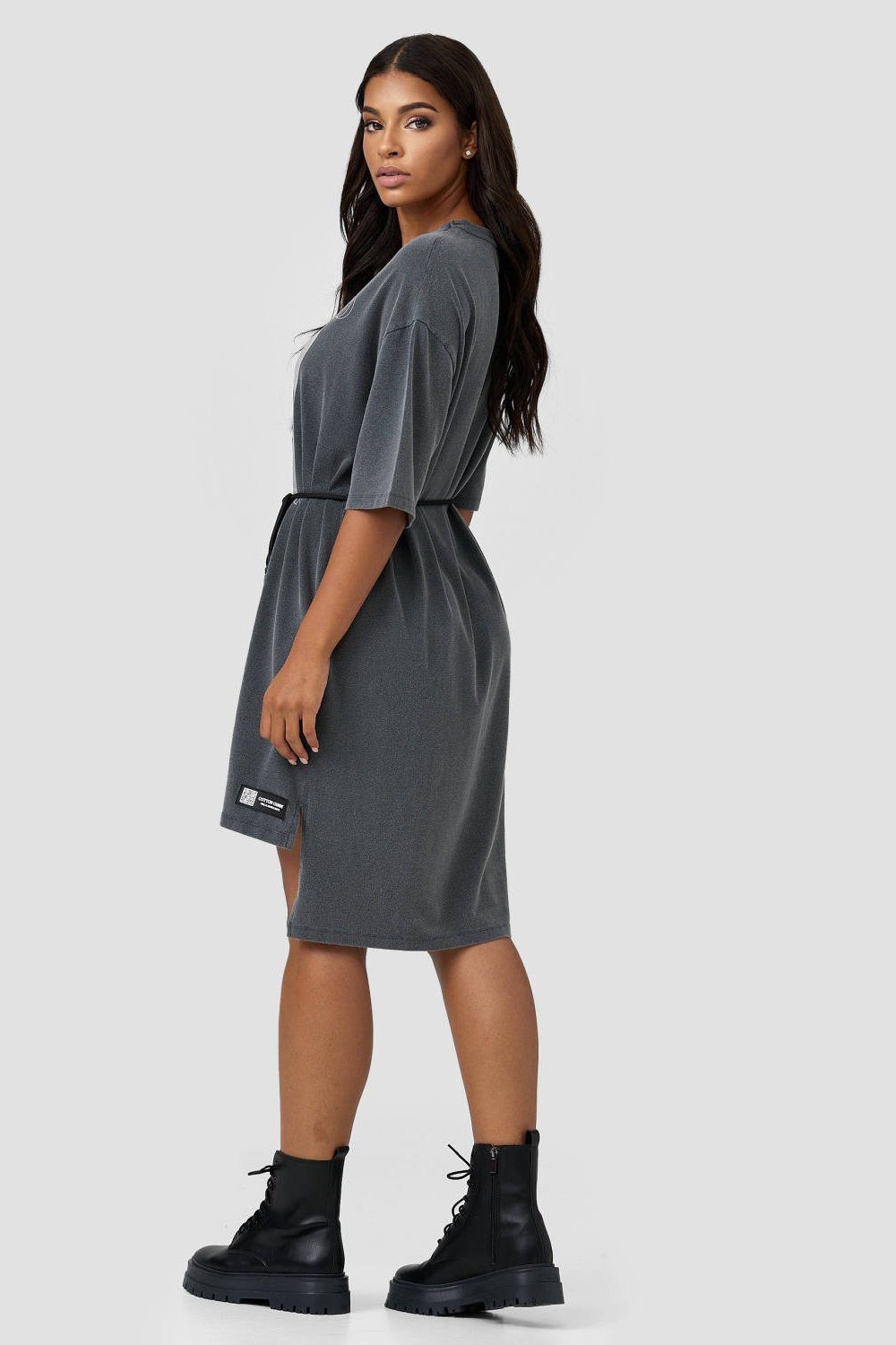 Damen Kleider Cotton Candy Jerseykleid YOY im modischen Oversized-Schnitt