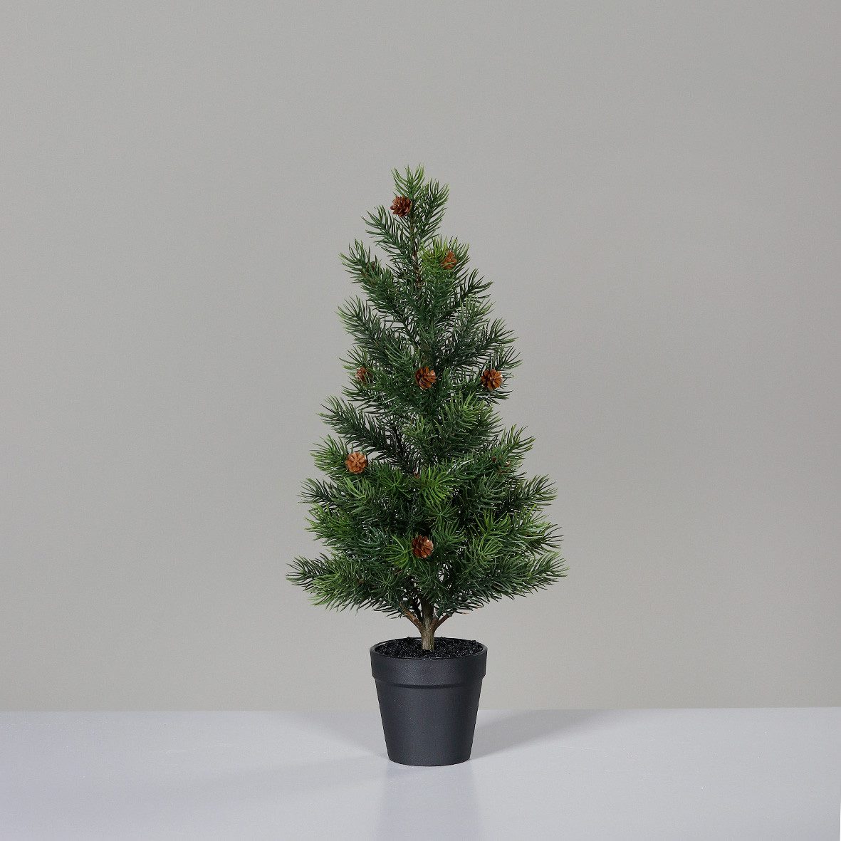 Kunstbaum Tannenbaum mit Tannenzapfen 47cm im Schwarzen Topf, mucPlants, Höhe 47 cm