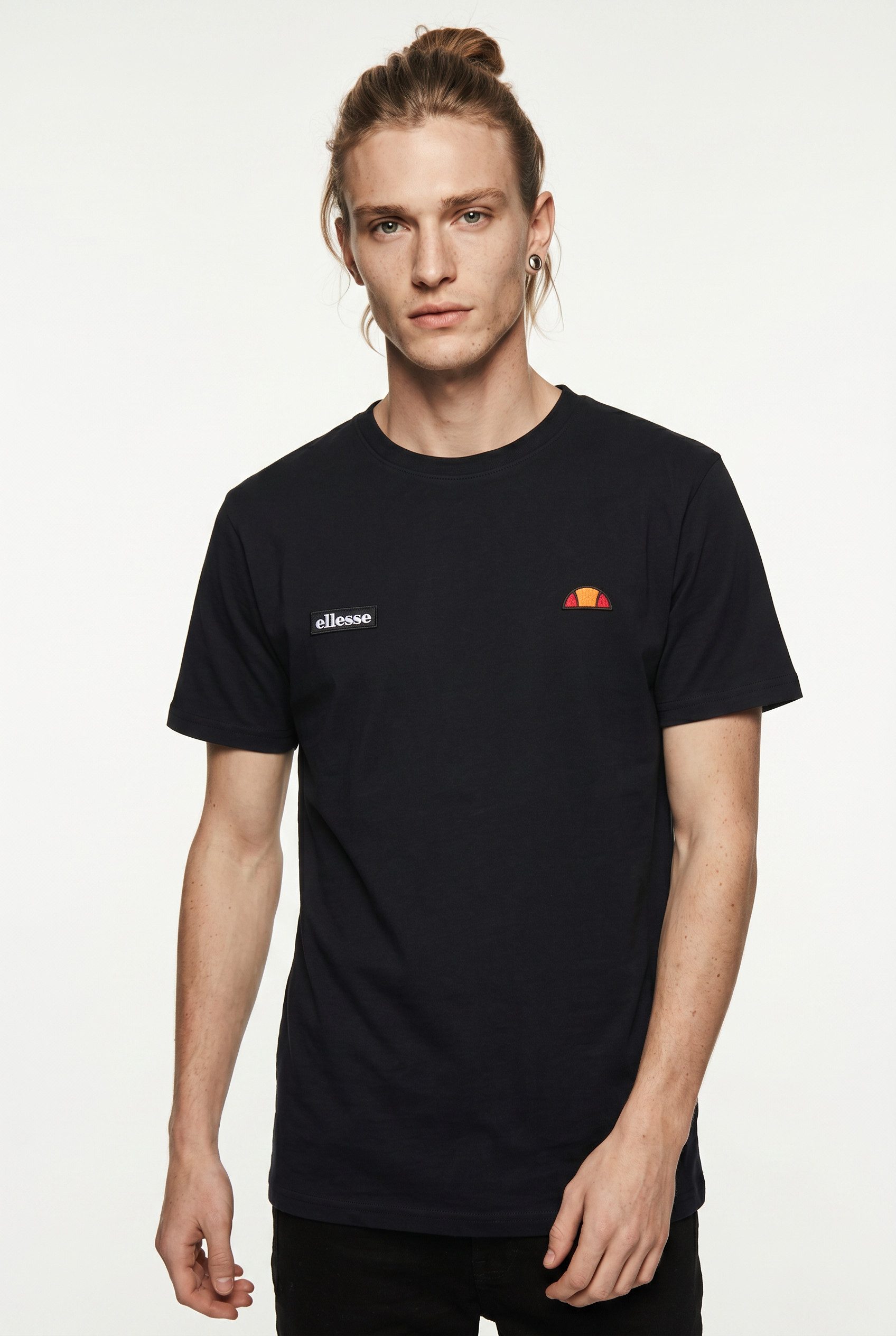 Ellesse T-Shirt FLORAN TEE mit Rundhalsausschnitt, Kurzarm-Design, aus Baumwolle, normale Länge