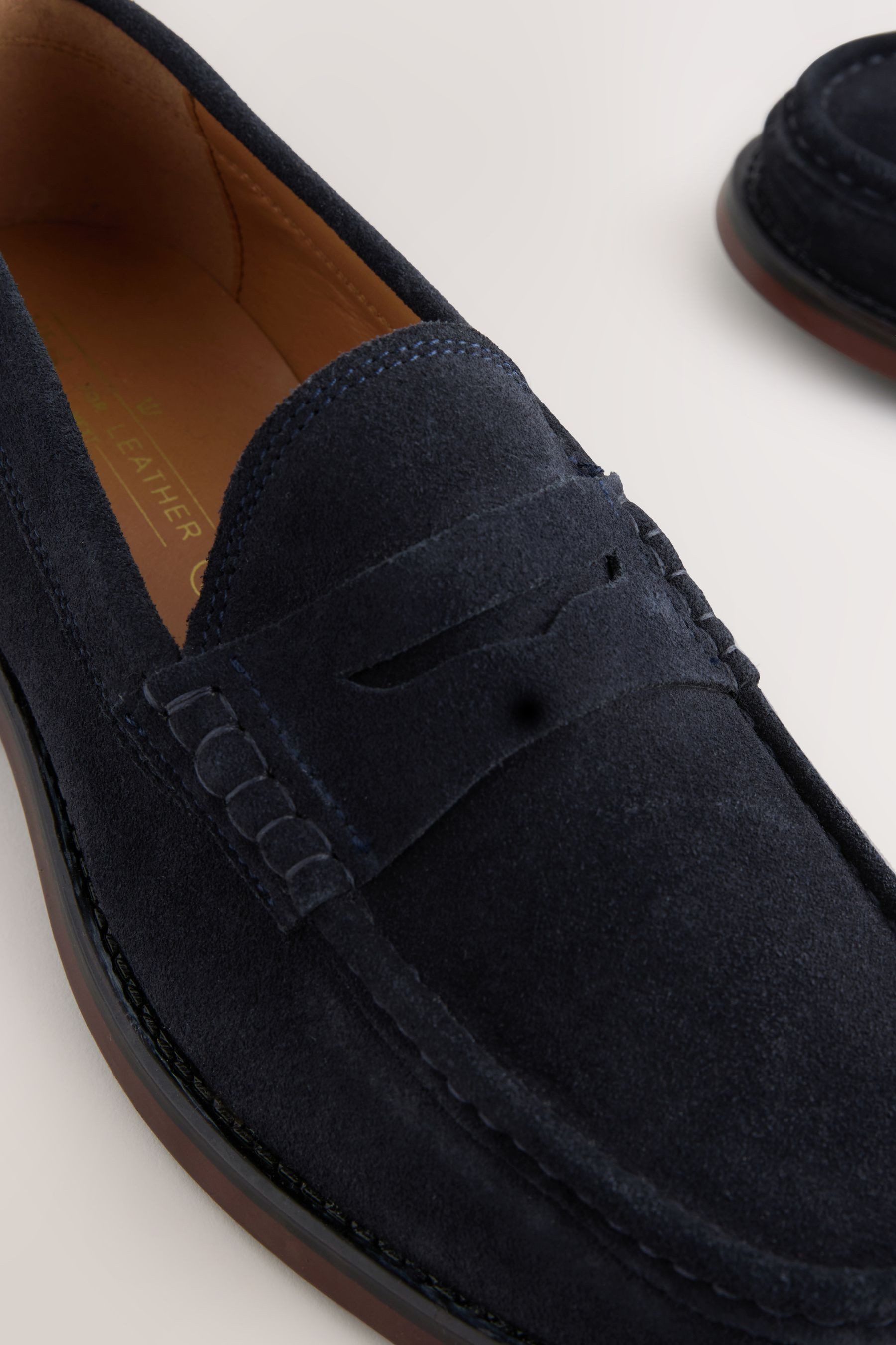 Next Veloursleder-Pennyloafer Loafer (1-tlg)