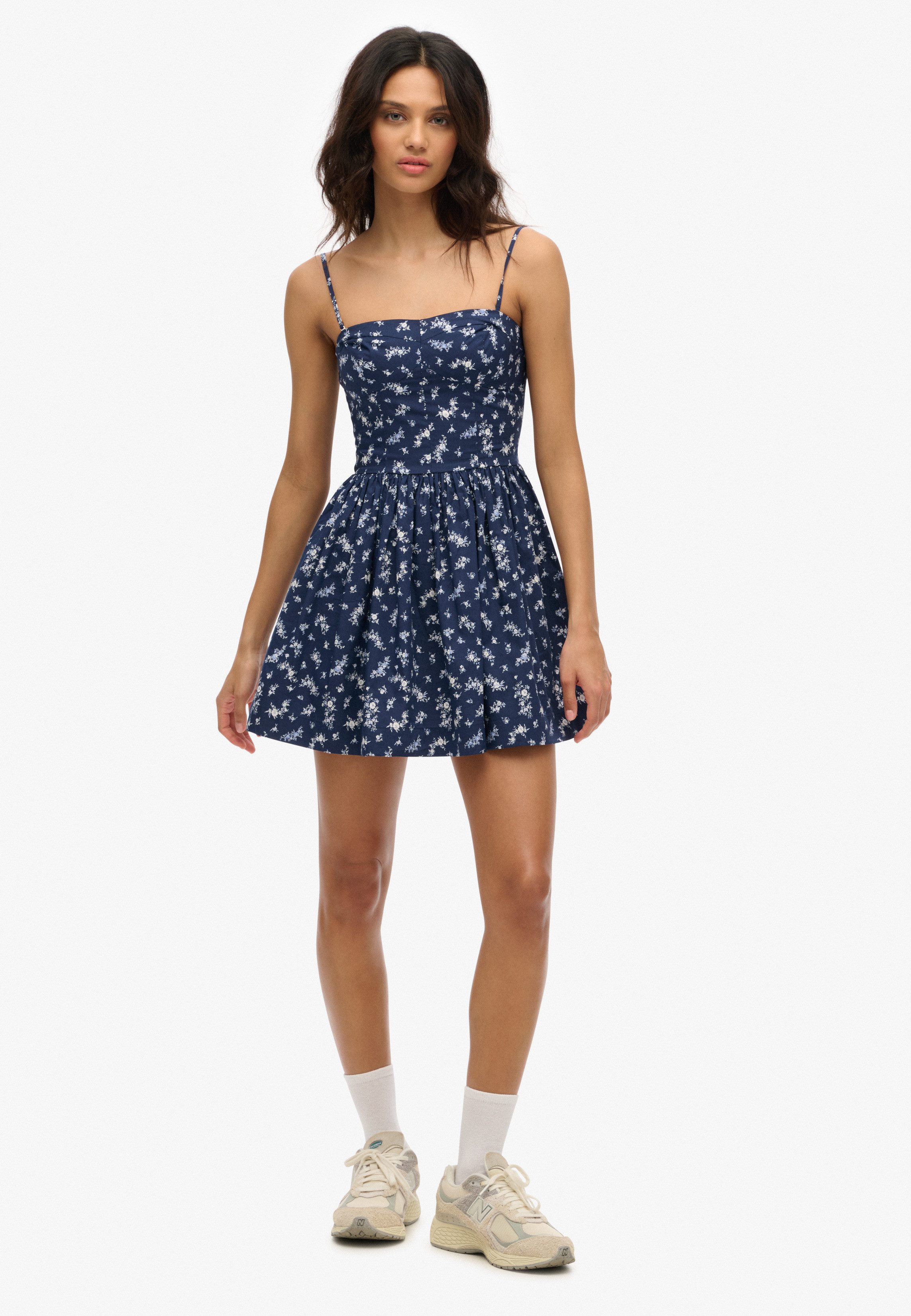 Superdry Sommerkleid CORSET CAMI MINI DRESS aus Baumwollmischung, Slim Fit, mit geblümtem Print, ohne Ärmel