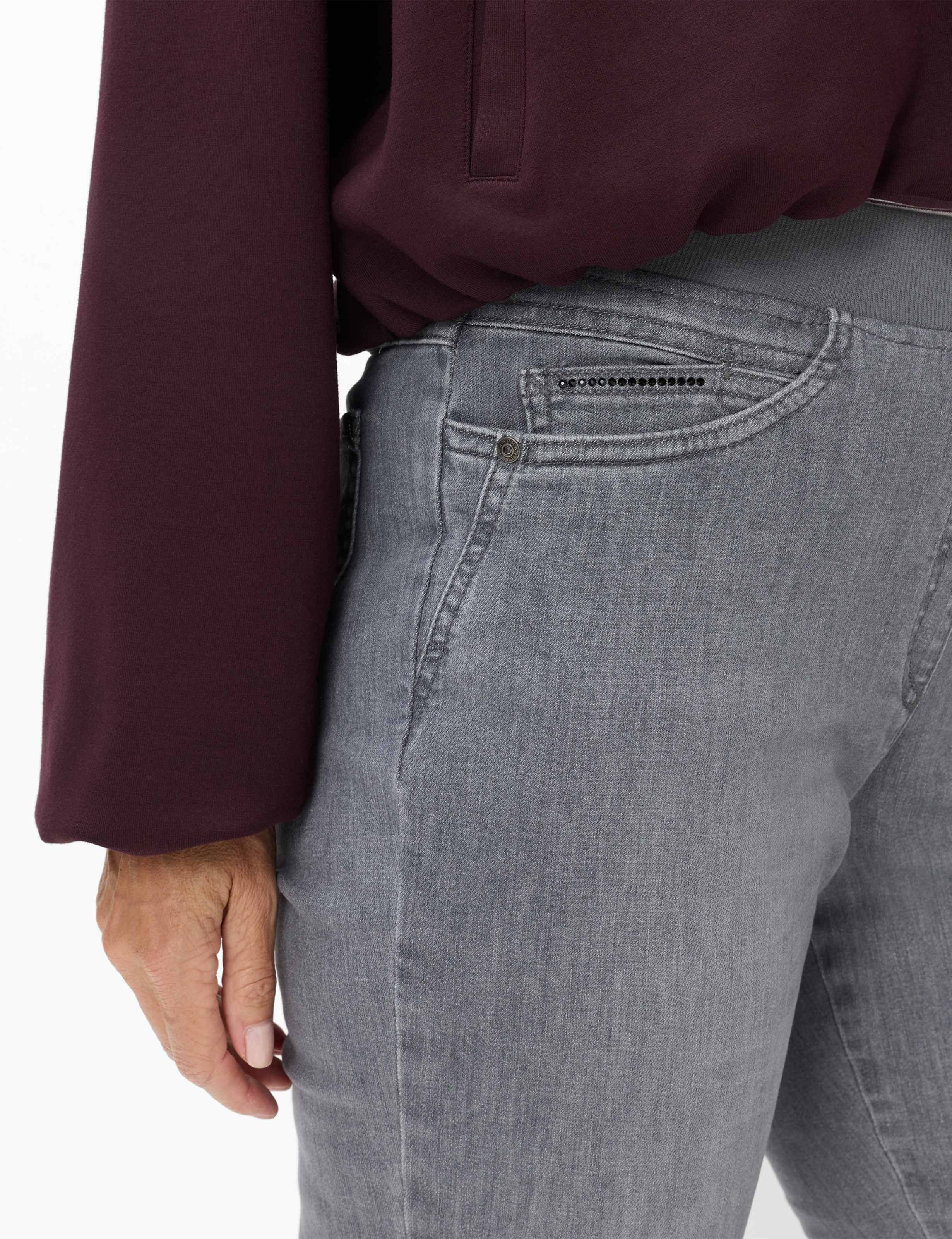 RAPHAELA by BRAX Bequeme Jeans Style CARINA Super Dynamic: Five-Pocket-Jeans im Comfort Plus Fit – Bild 4 von 5