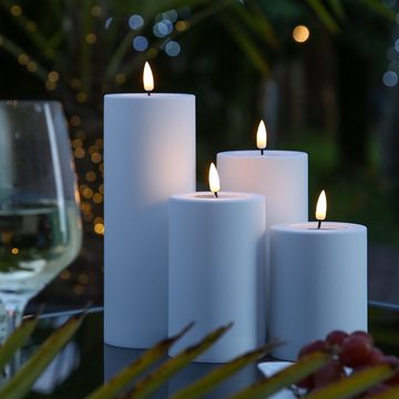 Deluxe Homeart LED-Kerze LED Kerze MIA für Außen flackernd H: 10cm D: 7,5cm outdoor weiß (1-tlg)
