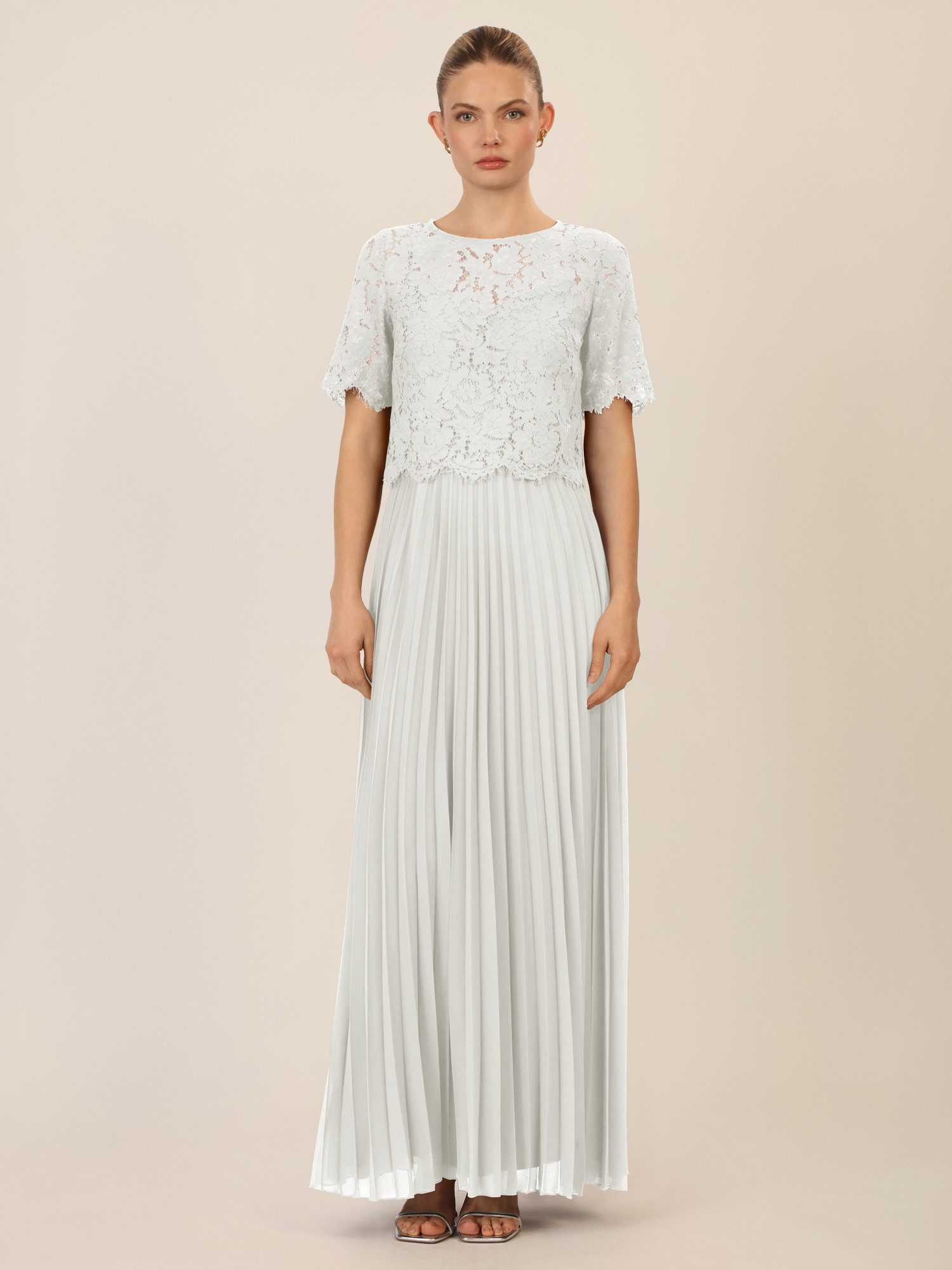 Apart Abendkleid mit Spitzenoberteil und Plisseerock günstig online kaufen