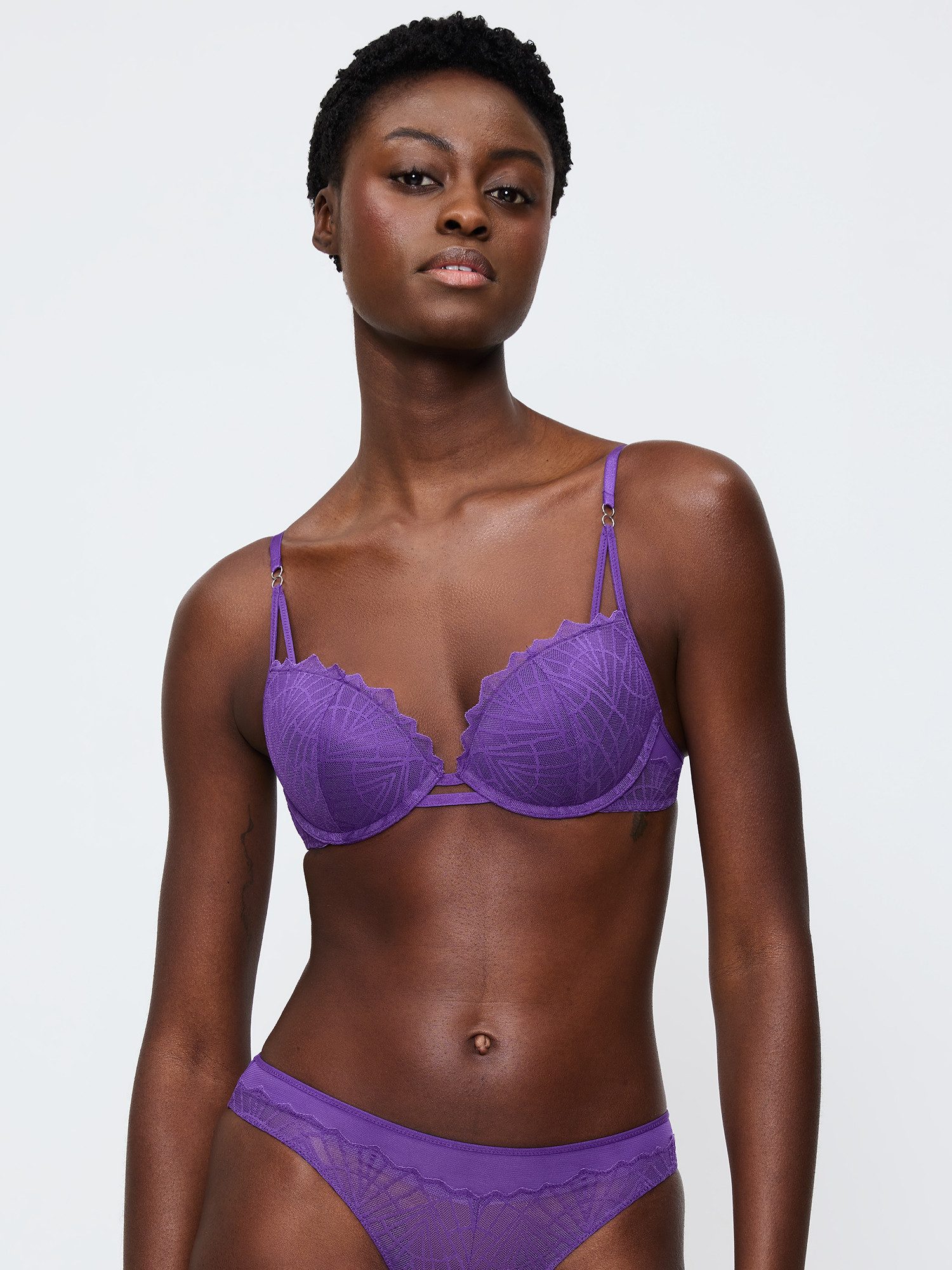 Triumph Push-up-BH Red Label That Night In Vegas grafischer Spitzendesign - Push-Up-Ausschnitt - Ringdetails