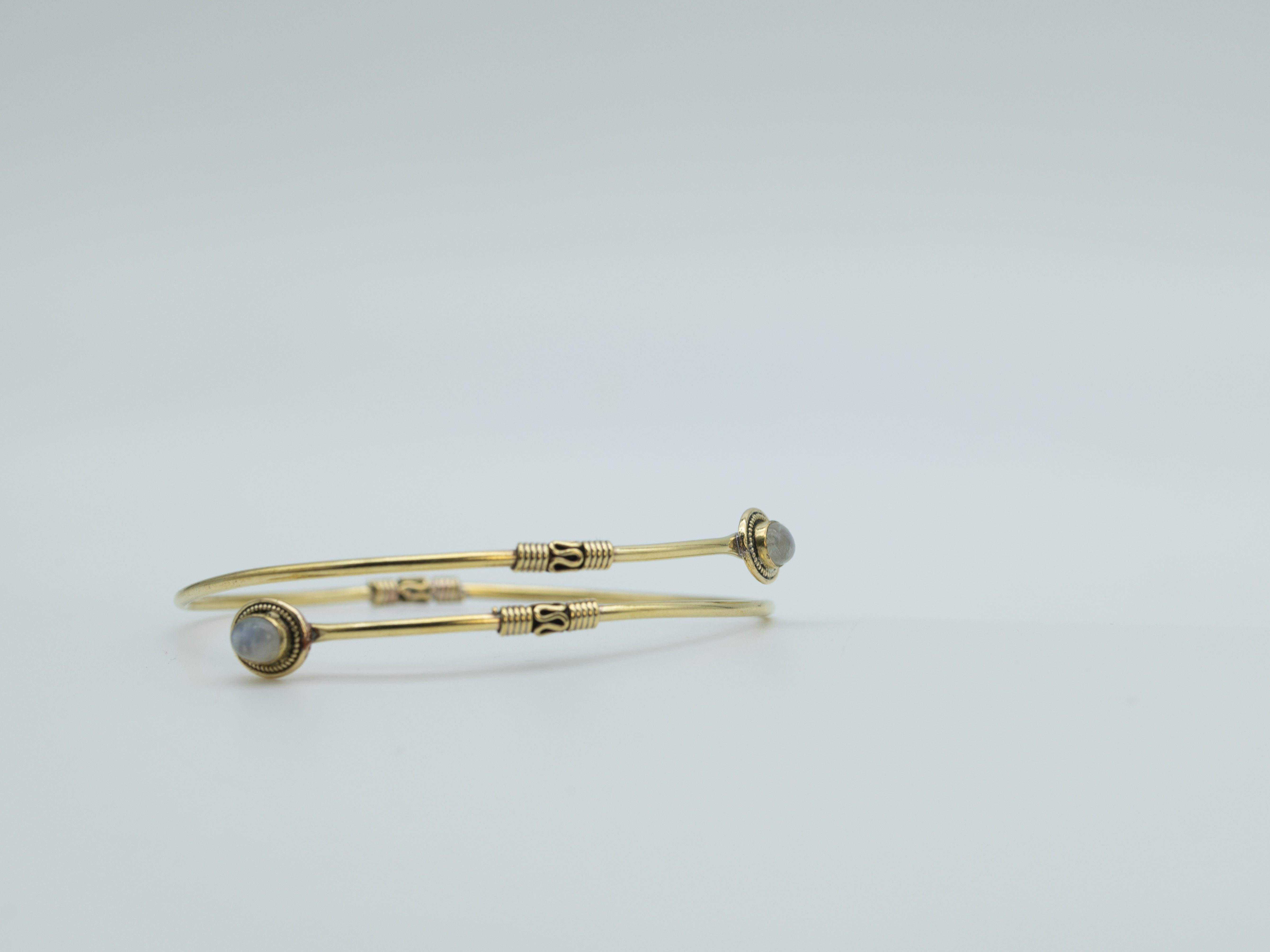 Aurelie Armreif Oberarmarmreif mit Edelstein gold, Messingarmreif für den O günstig online kaufen