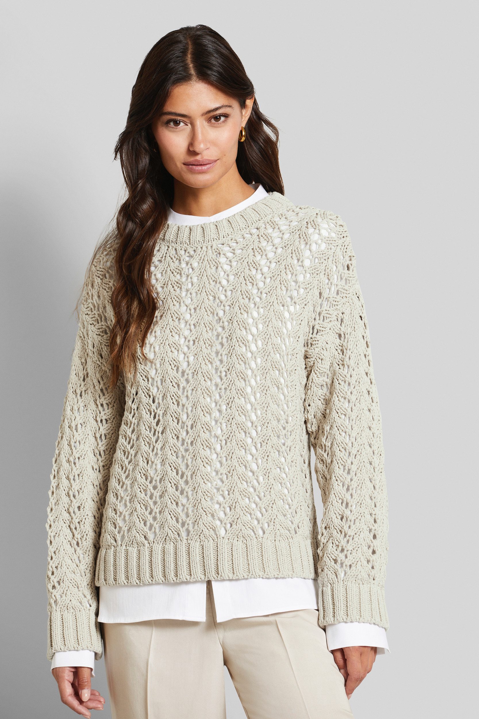 bugatti Rundhalspullover mit Lochstrick