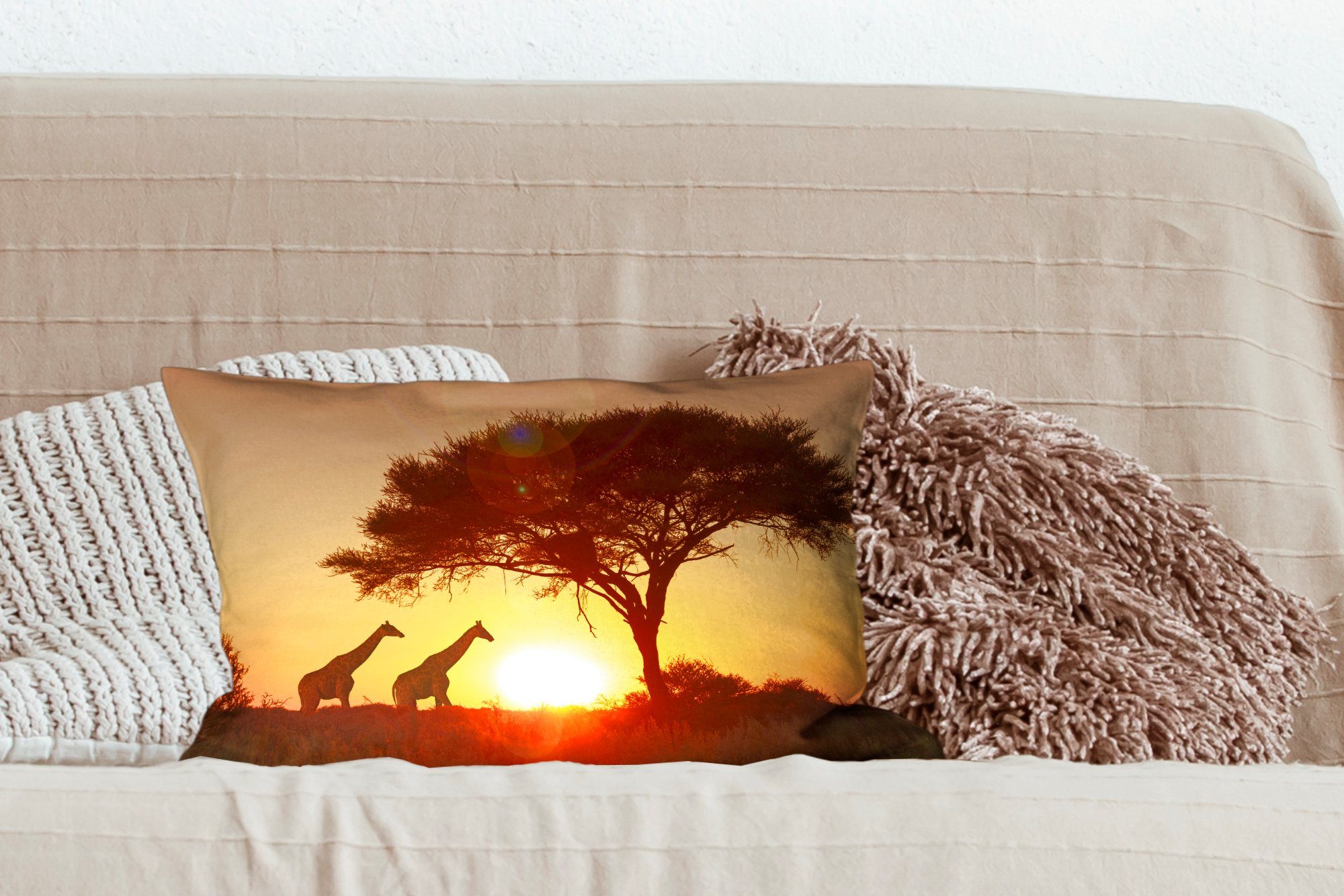 Giraffen MuchoWow Sonne, Dekokissen Dekoration, Füllung, Schlafzimmer Wohzimmer untergehenden Dekokissen der mit vor Zierkissen,