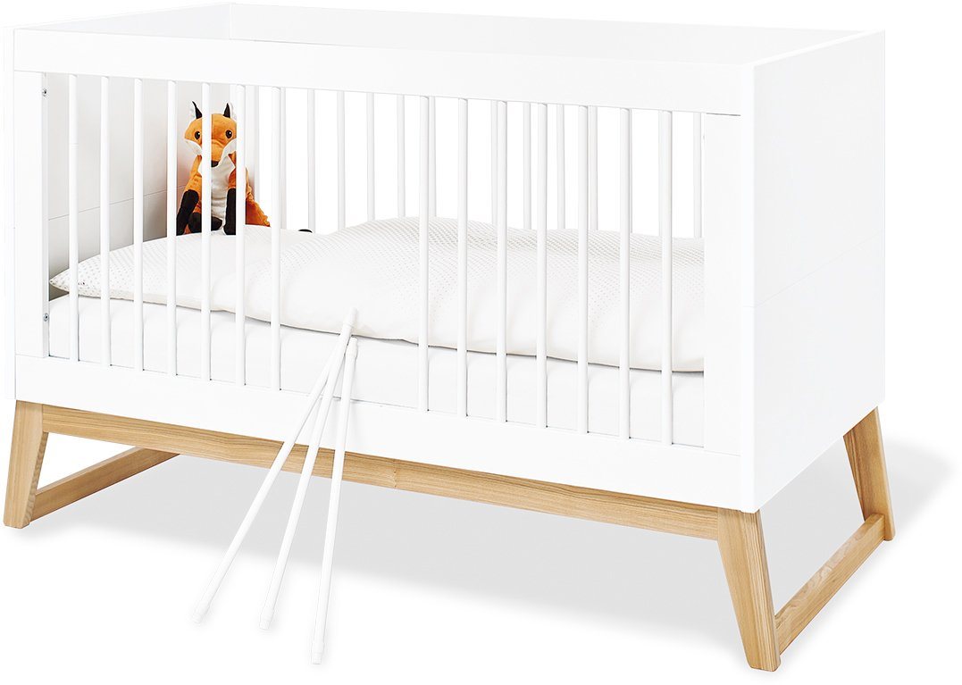 Pinolino® Babyzimmer-Komplettset »Bridge«, (Set, 3-St), breit, groß, mit Kinderbett, Schrank und Wickelkommode, Made in Europe-HomeTrends