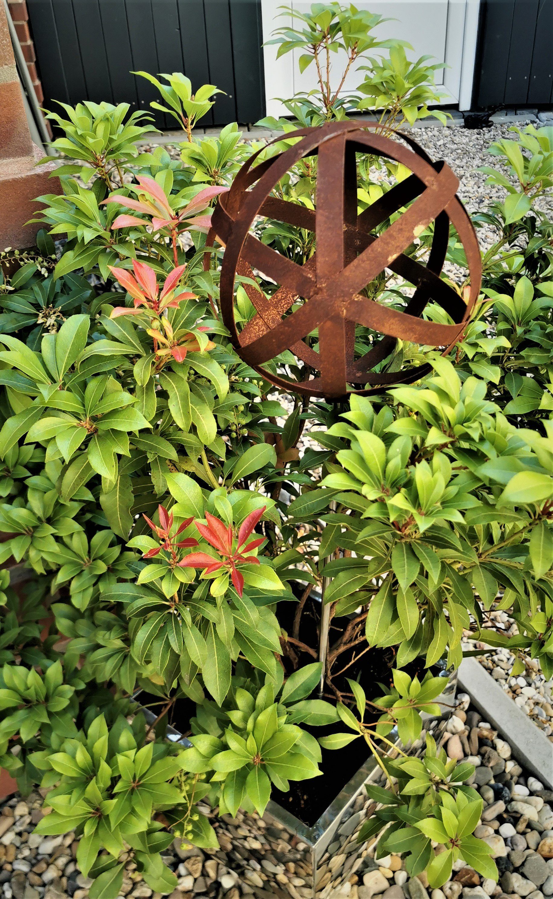 Jürgen Geflecht mit Stab Streifenkugel Roststahl 3er-Set Rosenkugel Garten-Ambiente Bocker Größen Gartenstecker cm verschiedene 80 Cortenstahl im Geflechtkugel