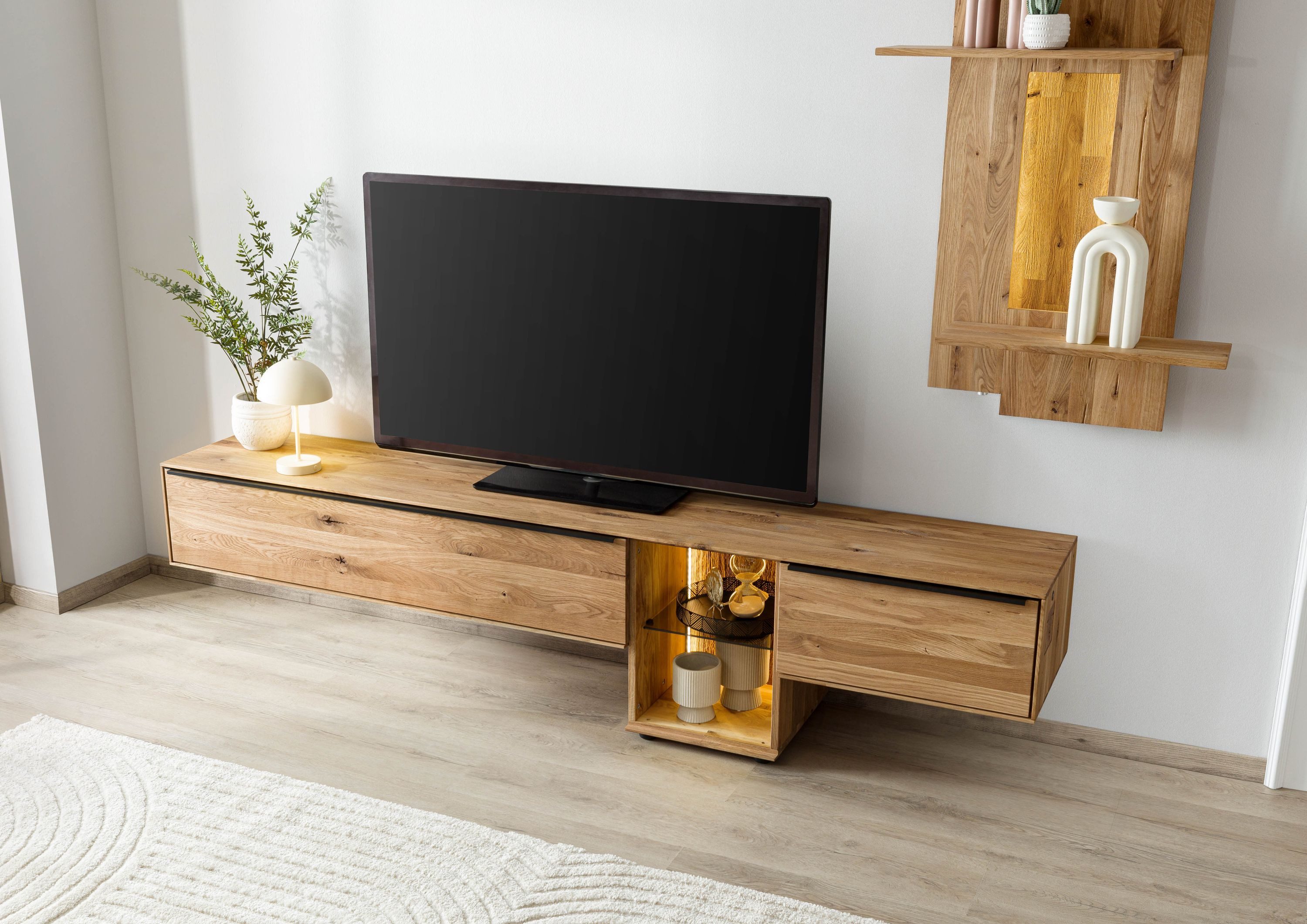Massivmoebel24 Lowboard WIEN (Massivholz), Wildeiche 220x43x55 natur geölt WIEN #209
