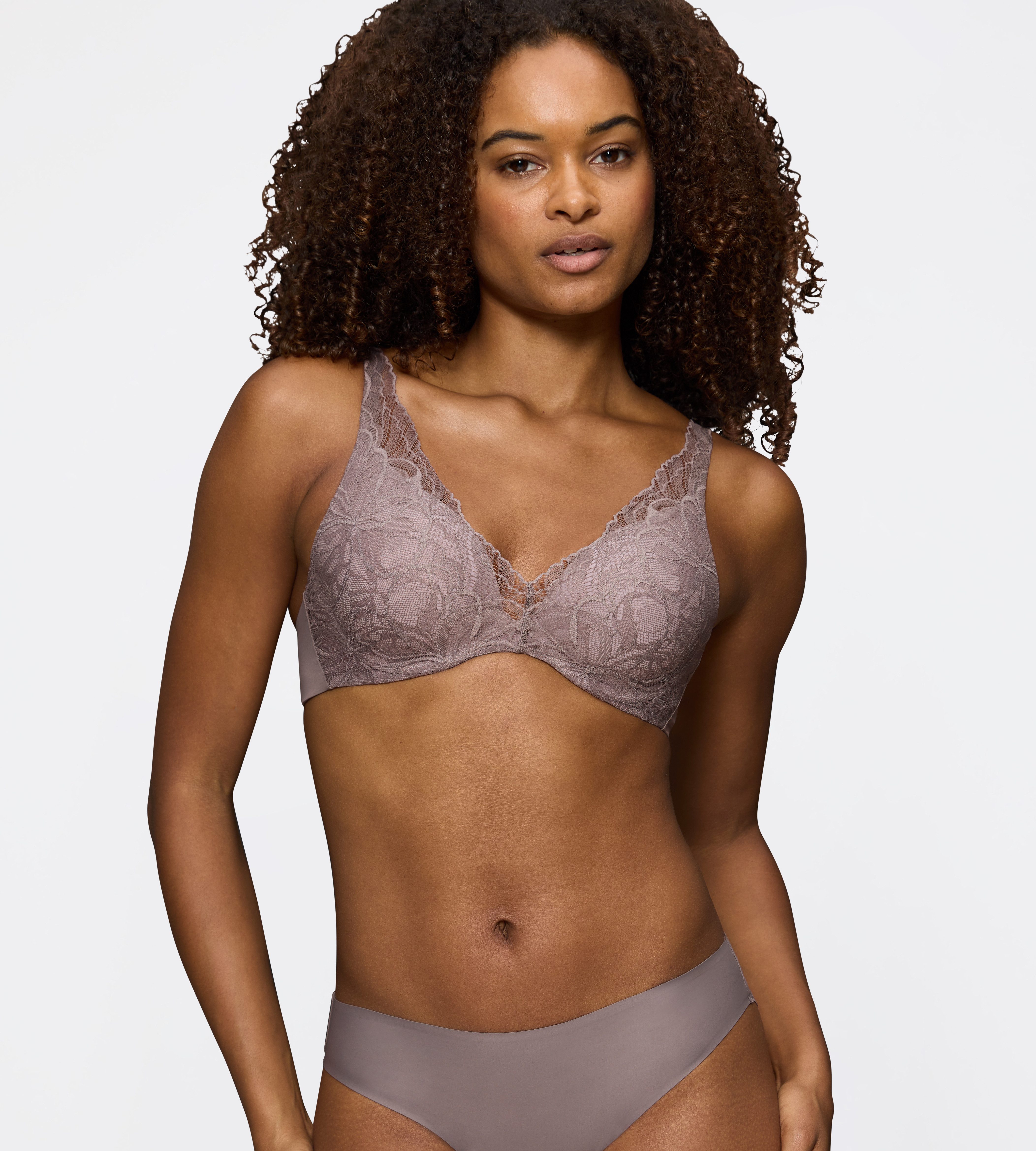 Triumph Bügel-BH Body Make-Up Illusion Lace mit Stretch-Spitze und Lifting-Effekt