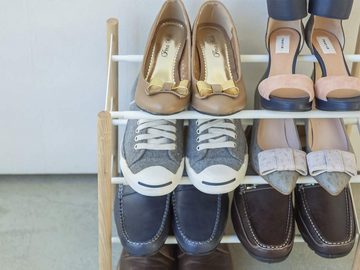 Yamazaki Schuhregal "Plain" 41-70x45x25cm, Schuhständer, platzsparend, 3 Ablagen, ausziehbar, für bis 12 Paar, minimalistisch, freistehend