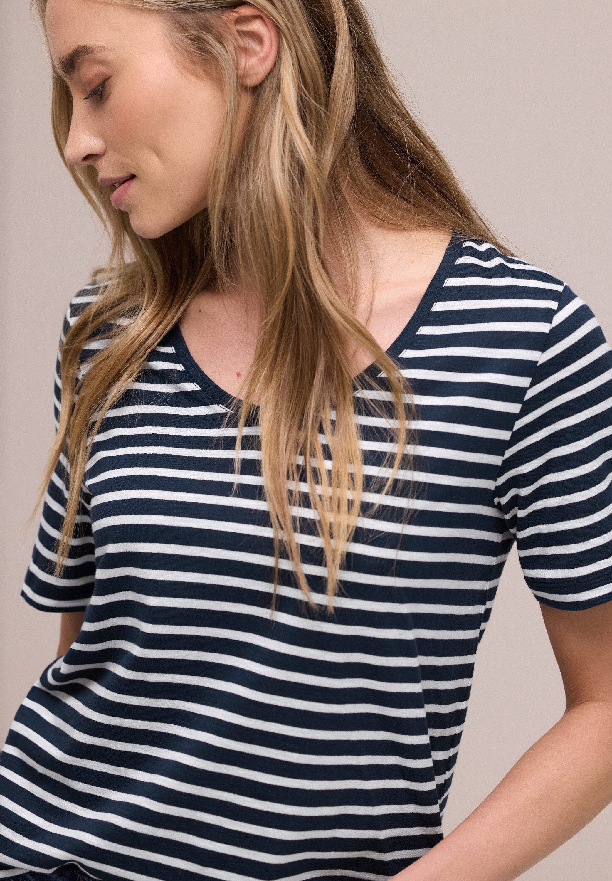 STREET ONE V-Shirt mit V-Ausschnitt