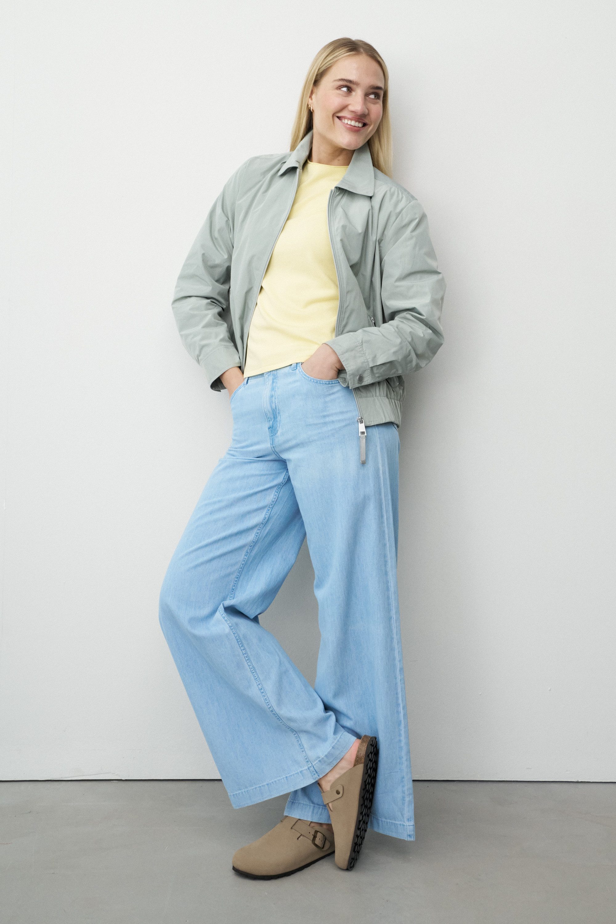 Barbara Lebek Sommerjacke Übergangsjacke, Sommerjacke oder Damenjacke in Graugrün