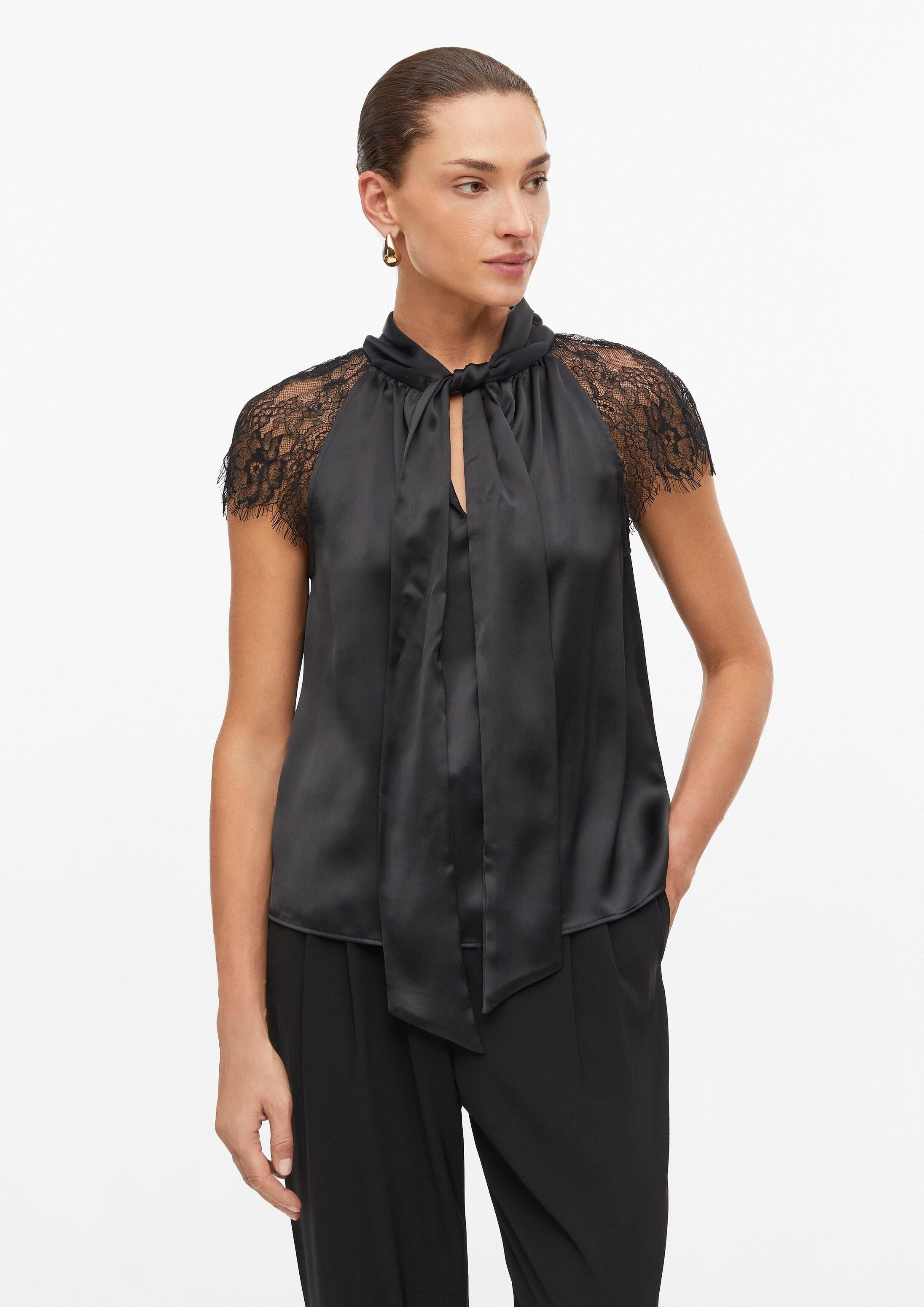 s.Oliver Kurzarmbluse Bluse Bluse mit Schluppenkragen und Spitzen-Details