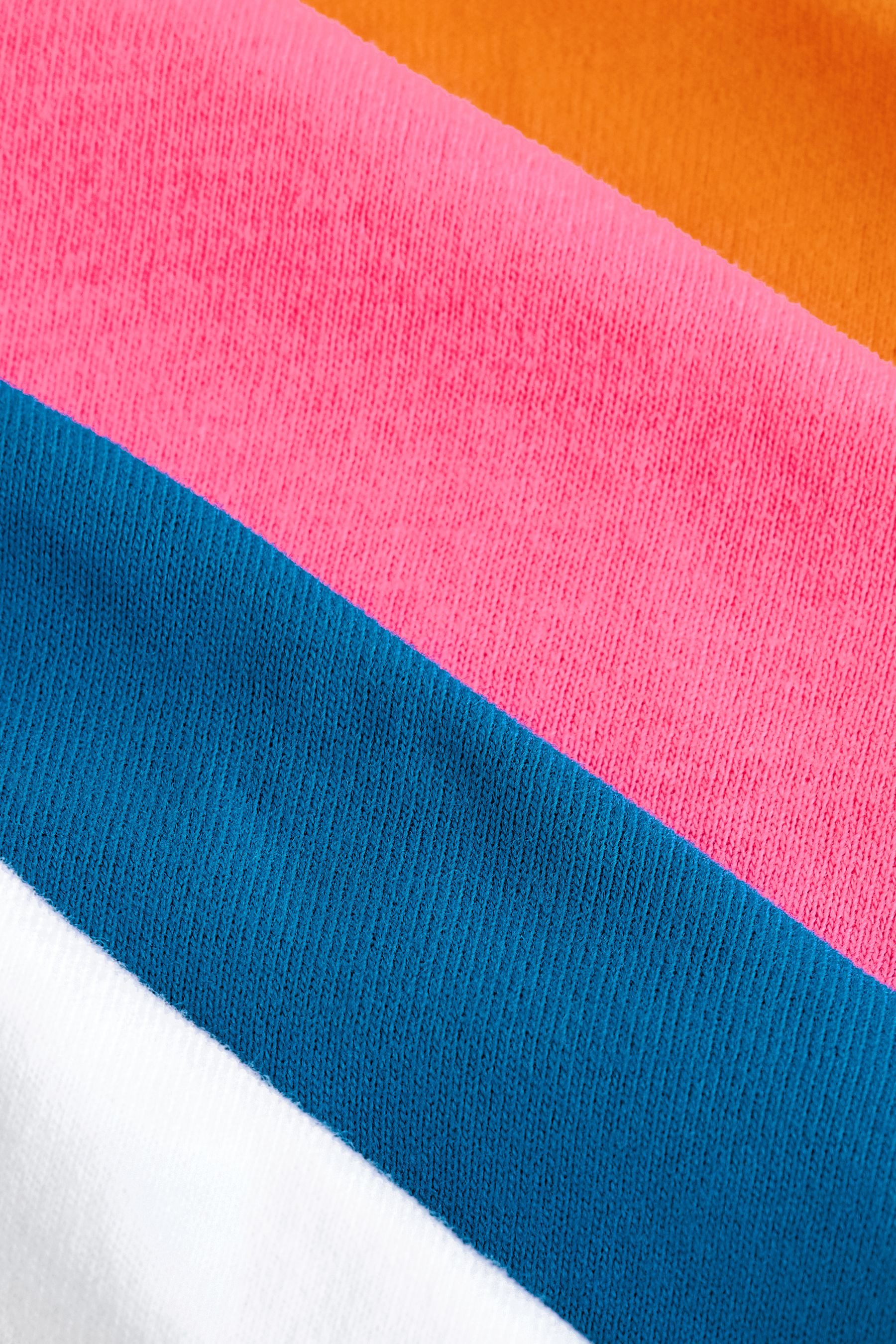 Next Paillettenshirt 4er-Pack kastige T-Shirts mit Paillettenblumen (4-tlg)