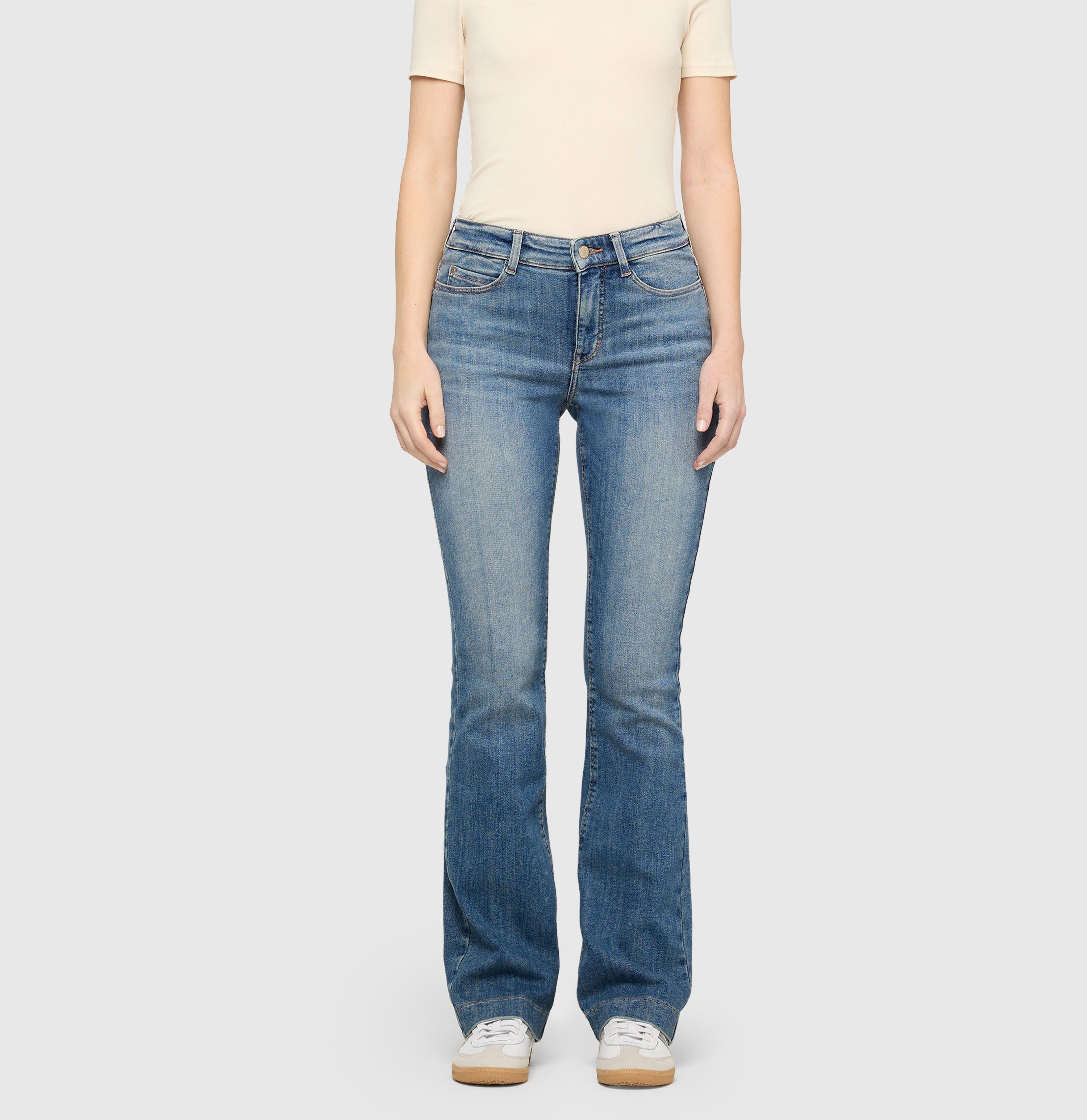 MAC Bootcut-Jeans Dream-Boot Gerade geschnitten mit leicht ausgestelltem Bein