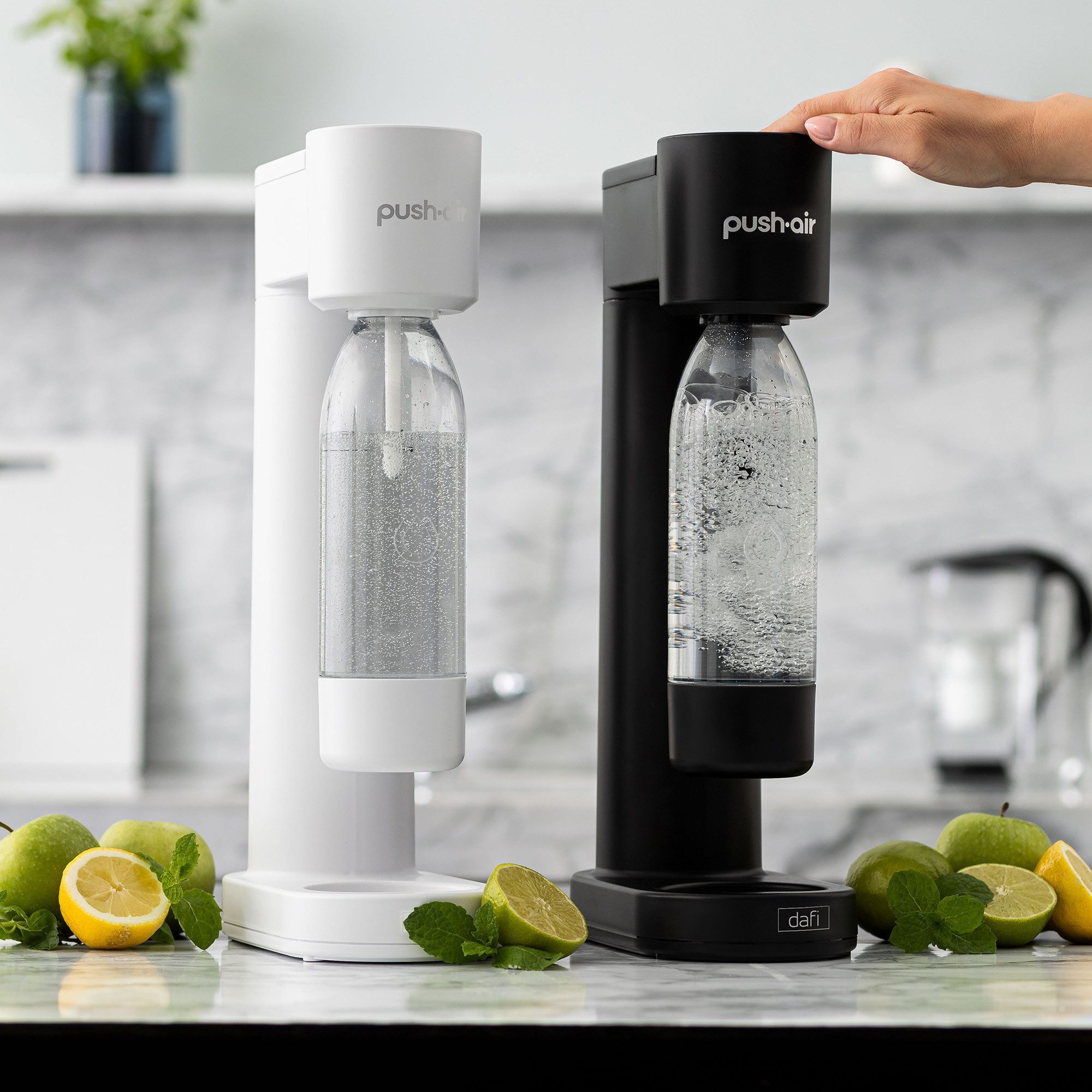 DAFI Wassersprudler DAFI Pushair inkl. 1 Co2 Zylinder und 0,7l Flasche – Bild 4 von 4