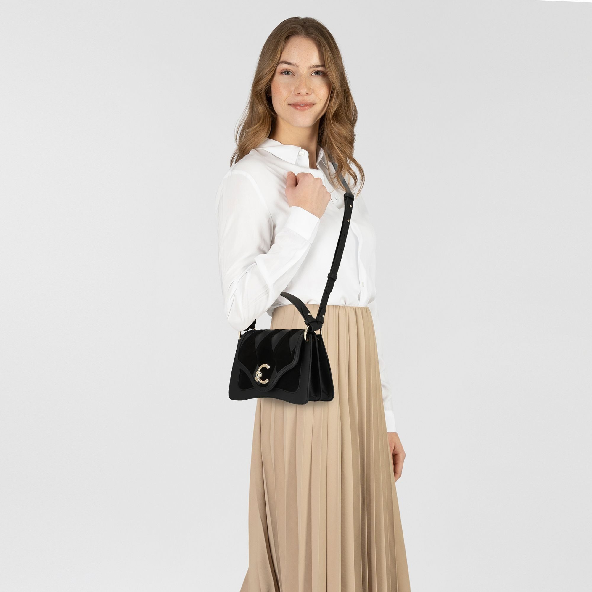 COCCINELLE Schultertasche C-Me, Leder günstig online kaufen