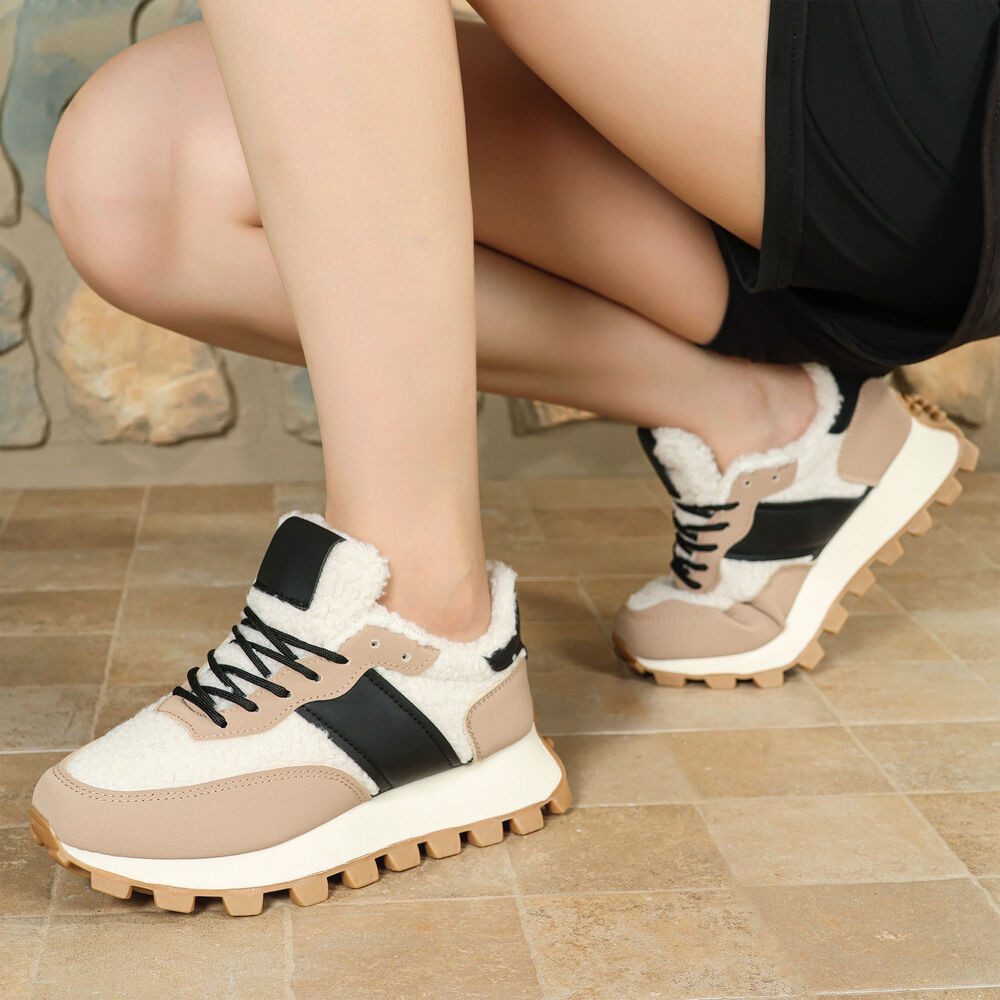 Ital-Design Damen Sneakers mit hohem Komfort für Freizeitaktivitäten Snowboots (90704249) Flach Sneakers Low in Hellbraun