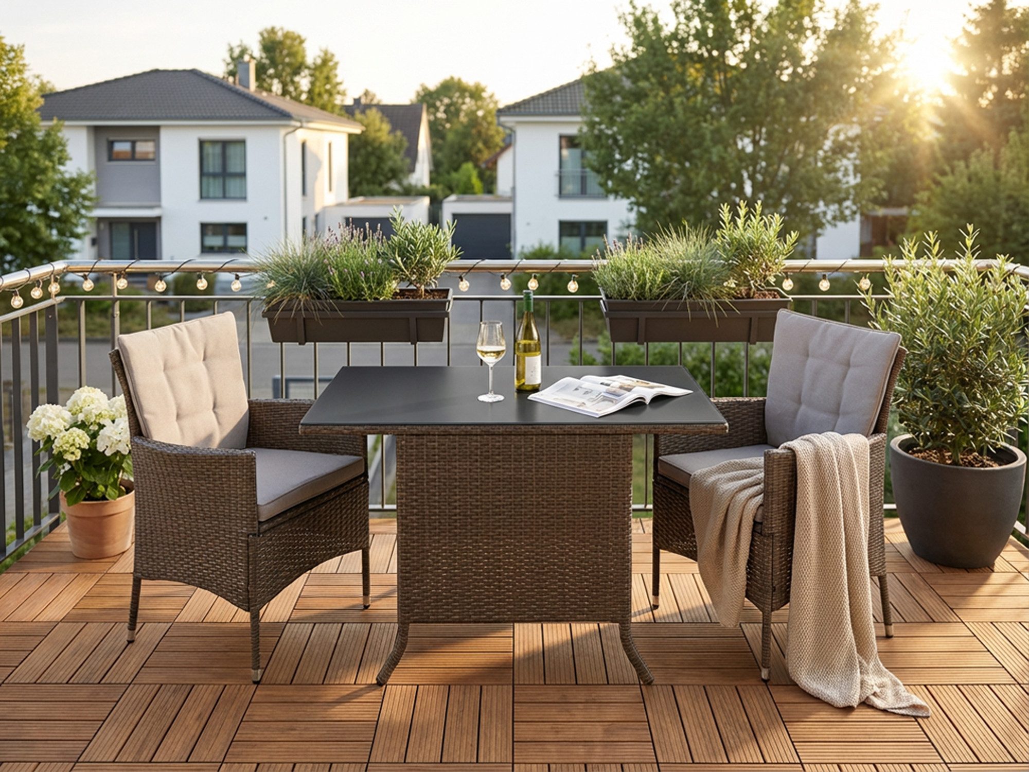 KONIFERA Garten-Essgruppe Balkonset "Mailand", (Set, 7-tlg., 2x Sessel, 1x Tisch 112x65 cm, inkl. Auflagen, Polyrattan), Tischplatte aus Sicherheitsglas