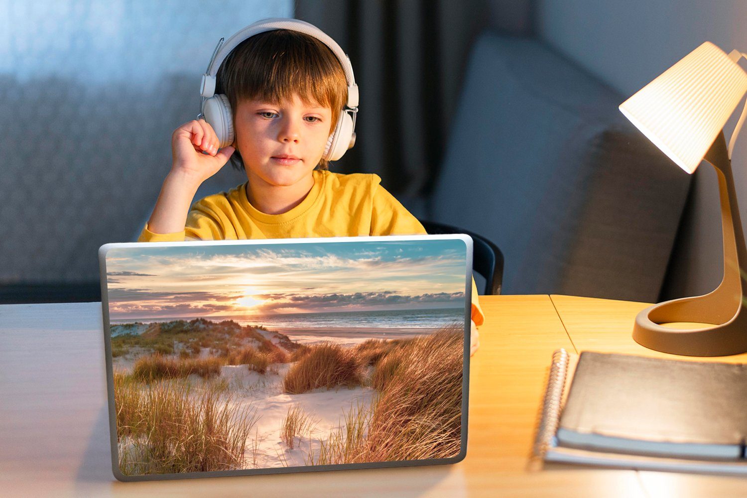 MuchoWow Laptop-Aufkleber Düne - Pflanzen - Sonnenuntergang - Strand - Meer, (1tlg), Laptop Folien Cover, Aufkleber, Sticker, Schutz vor Kratzern, 25x18 cm