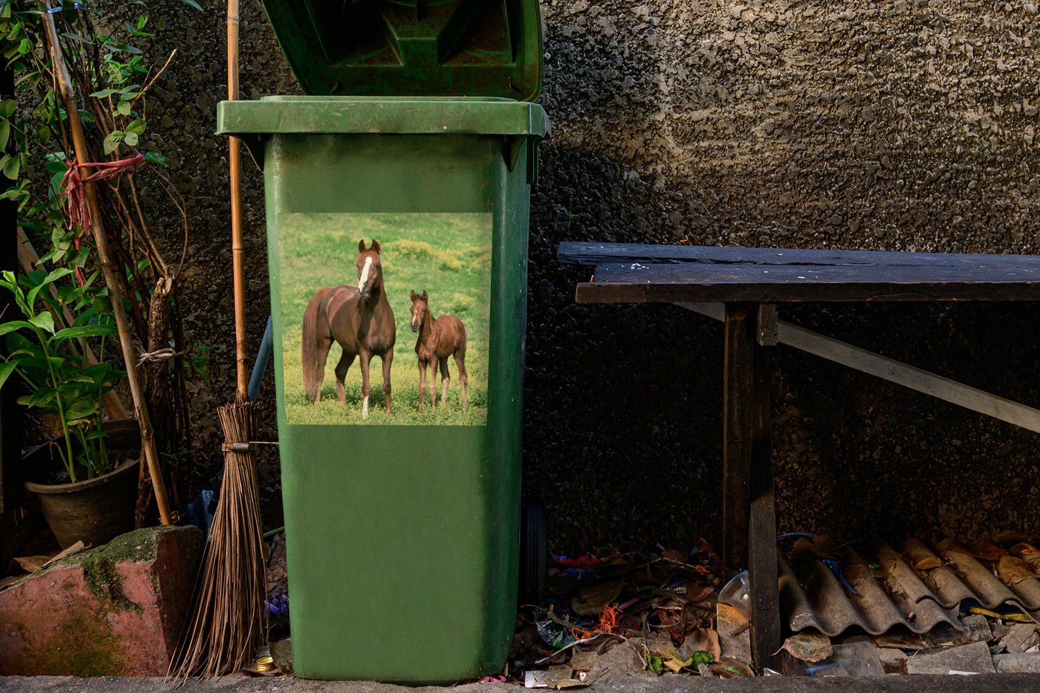 (1 Abfalbehälter Container, St), - Mülleimer-aufkleber, MuchoWow Gras Sticker, Mülltonne, - Braun Pferde Wandsticker
