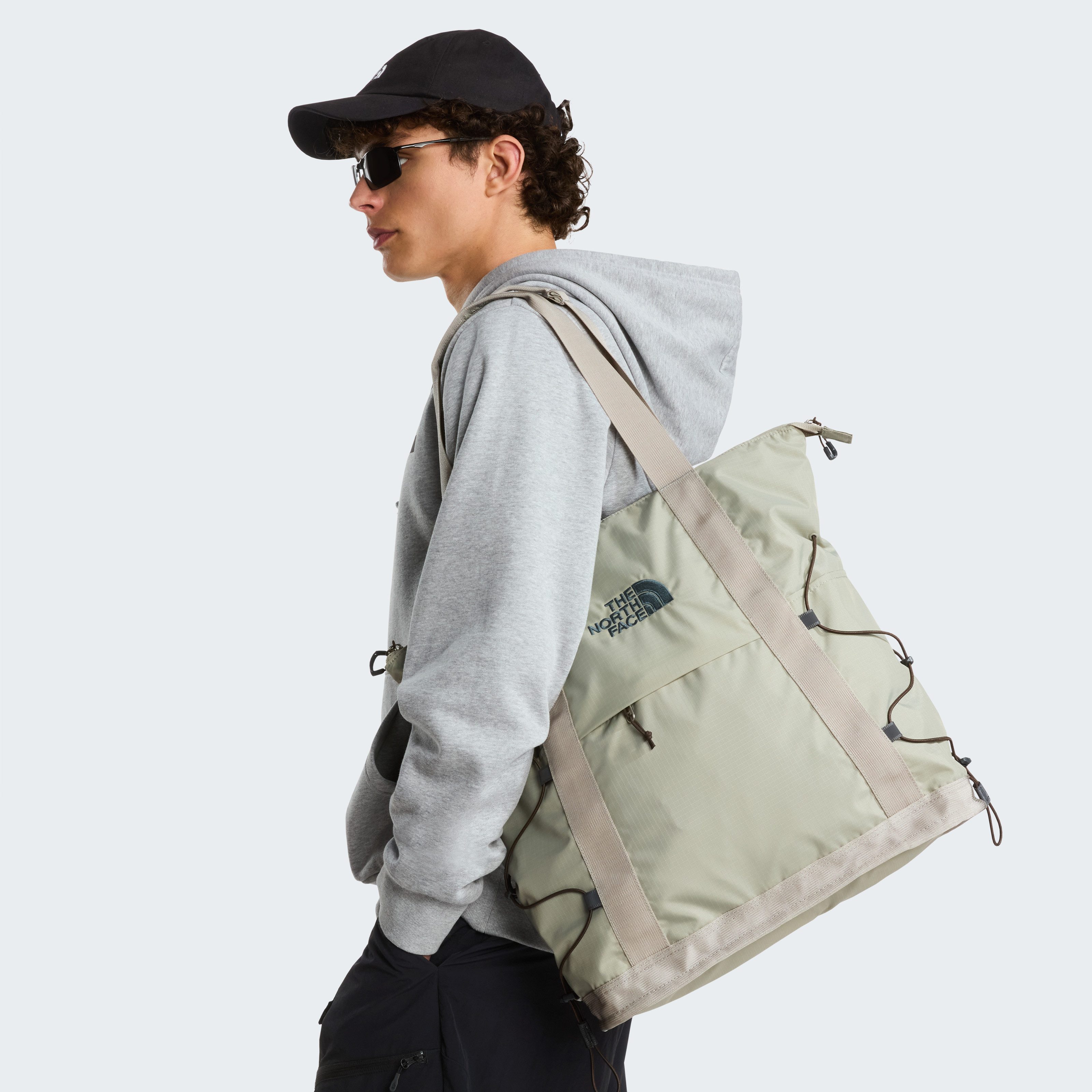 The North Face Umhängetasche BOREALIS TOTE, mit gepolstertem 16-Zoll-Laptopfach, mit Stehdesign