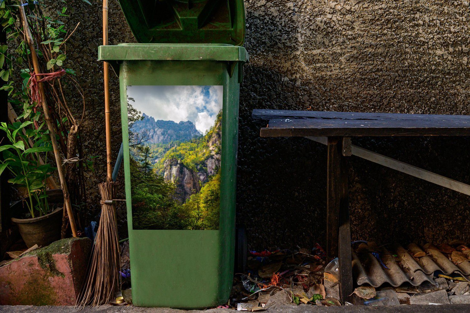 Abfalbehälter Container, St), Mülleimer-aufkleber, MuchoWow in Sticker, Mülltonne, Bergnatur (1 Südkorea Wandsticker