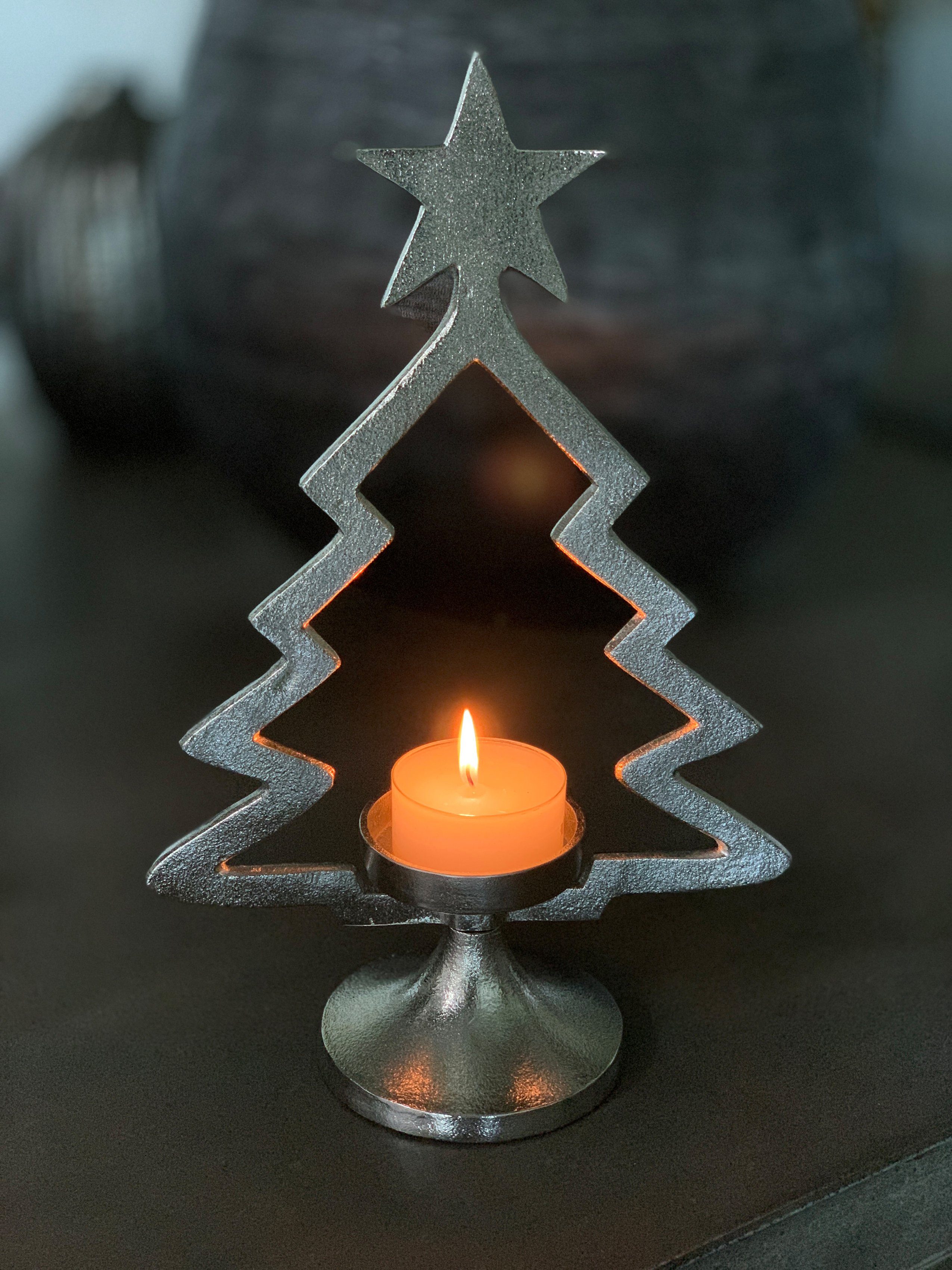 Kerzenhalter Weihnachtsdeko (1 St), in Tannenbaum-Form, mit Stern verziert, Höhe  ca. 33 cm | Kerzenständer