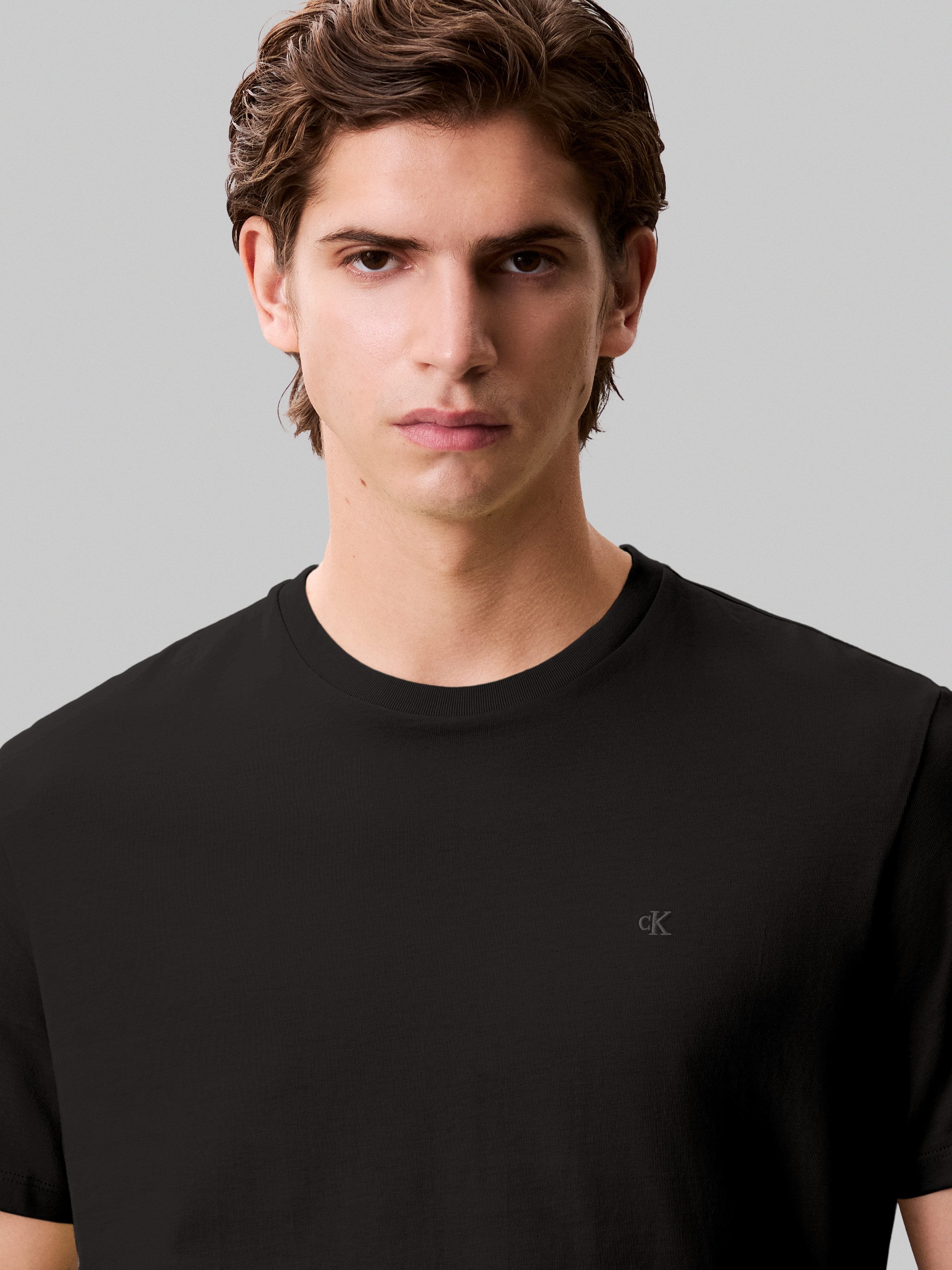 Calvin Klein Jeans T-Shirt SS SMOOTH CTTN SOLID CREWNK TEE mit Logo