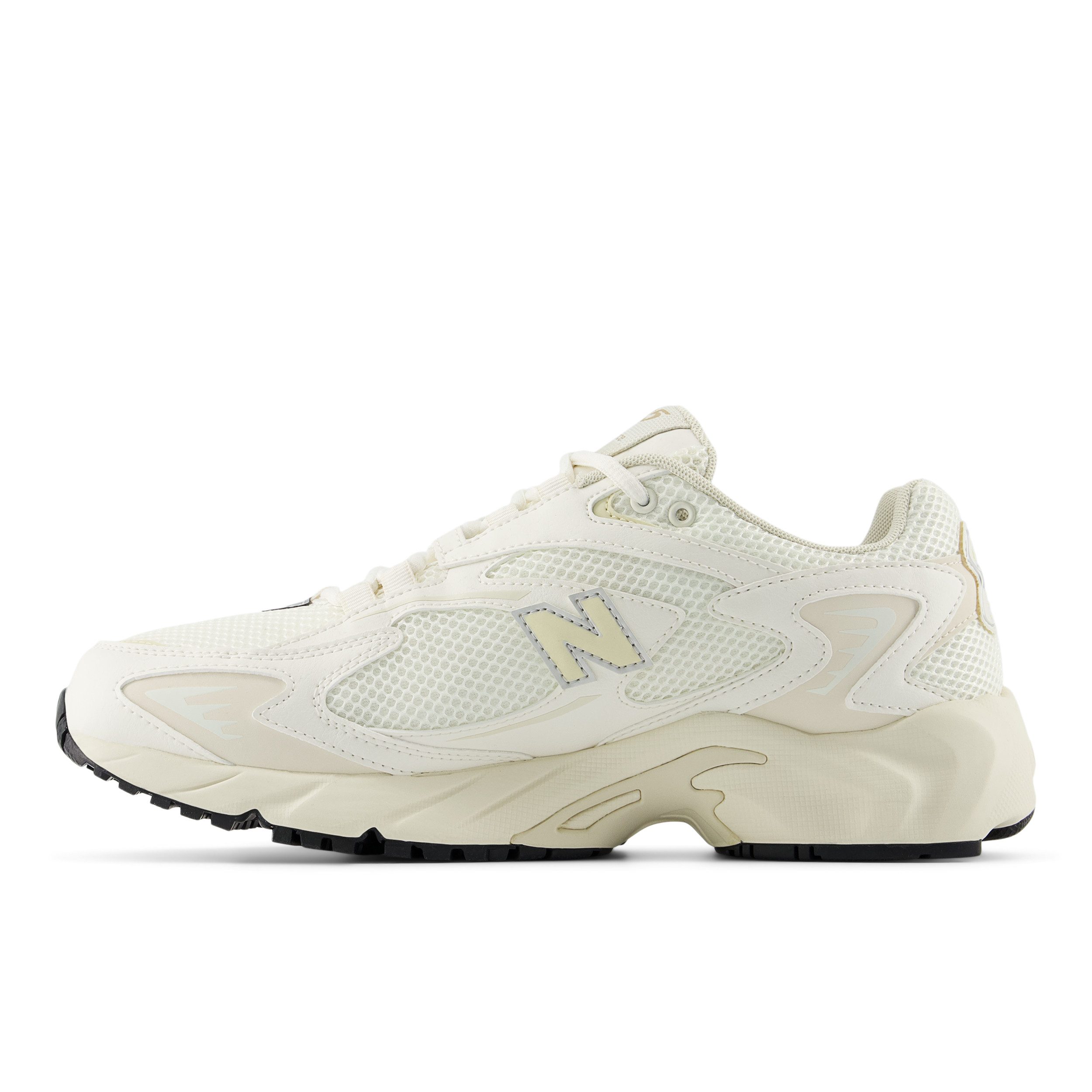 New Balance 725 Sneaker vom New Balance 740 inspiriert