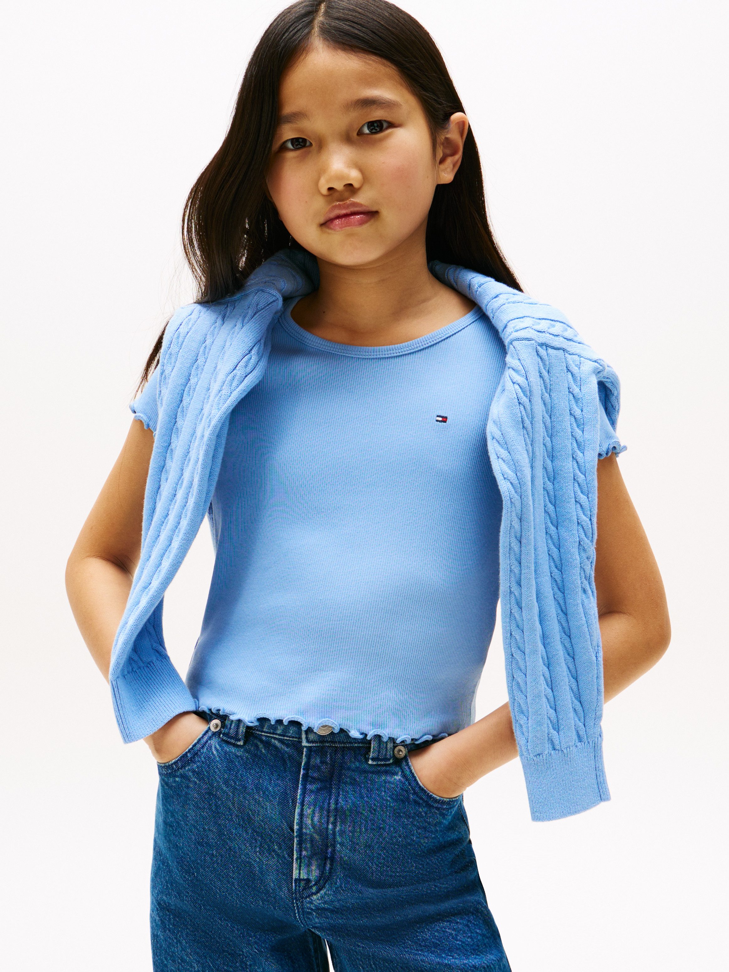 Tommy Hilfiger T-Shirt ESSENTIAL RIB TOP mit Babylock-Kanten und Stickerei unifarben, casual, regular fit, Baumwollmix, Rundhals